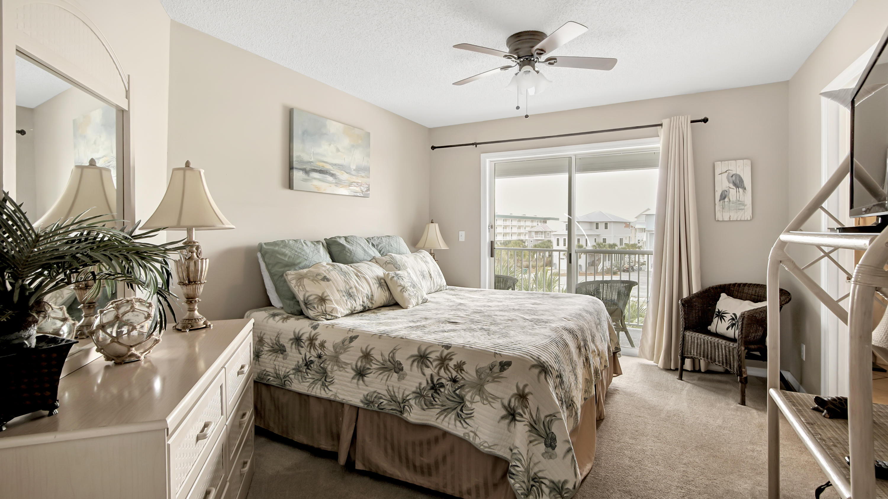 BEACHSIDE VILLAS CONDO - Residential