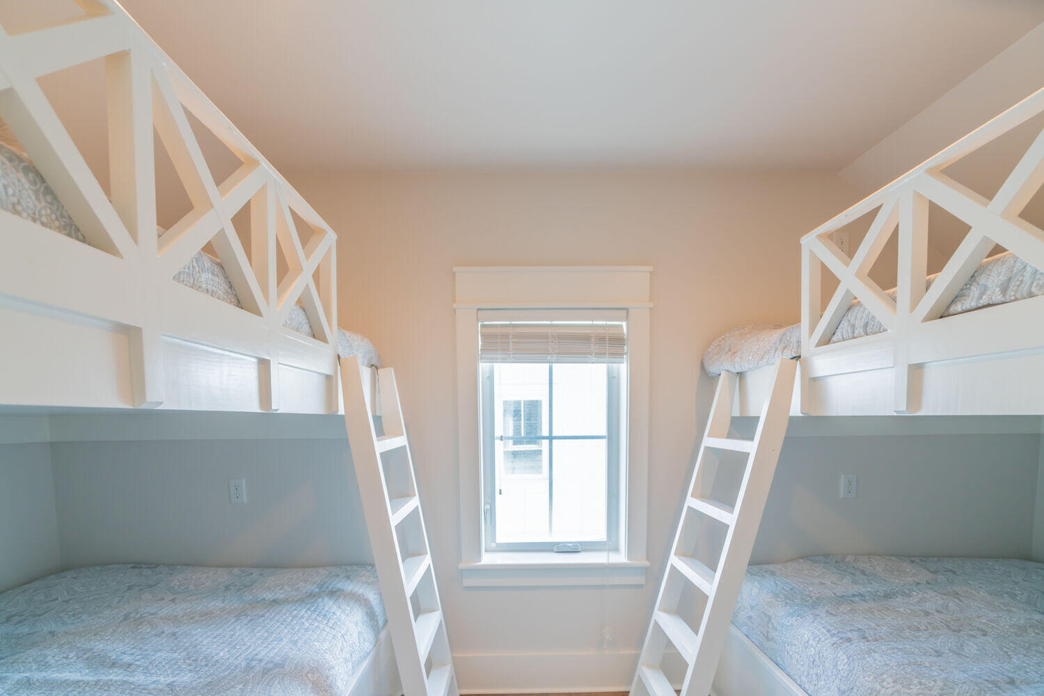 MAGNOLIA DUNE - Residential