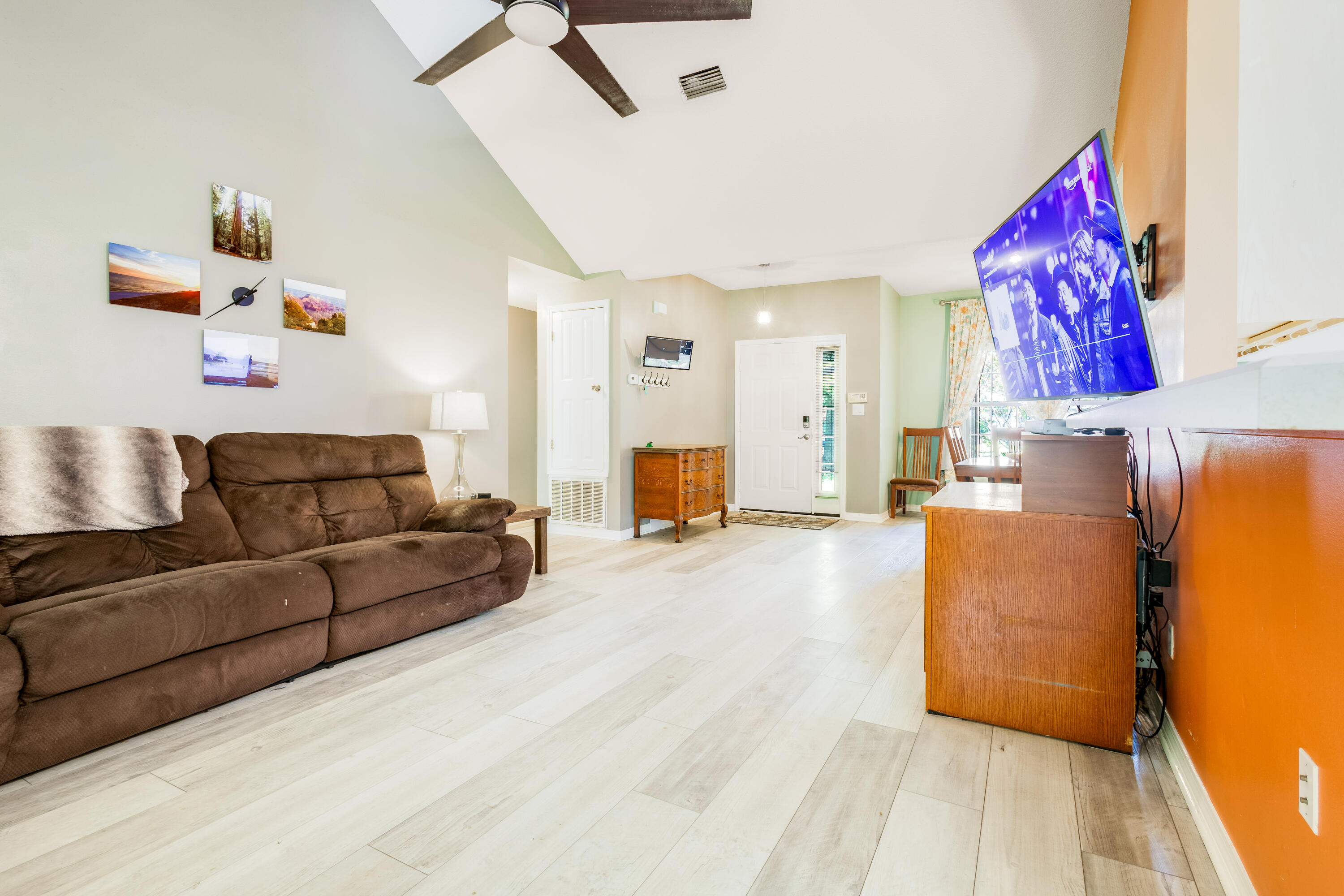 HOLLEY BY THE SEA - Residential
