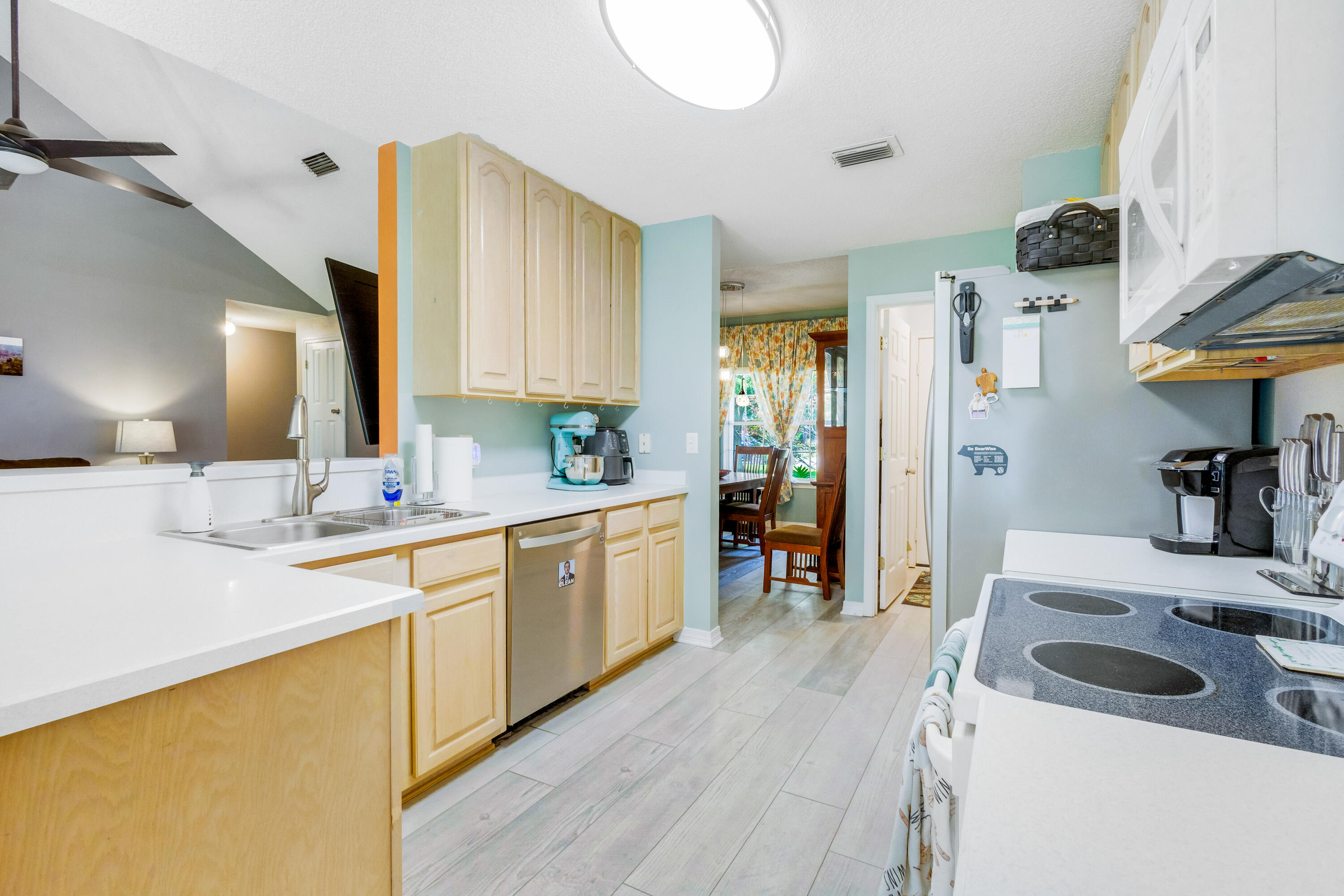 HOLLEY BY THE SEA - Residential