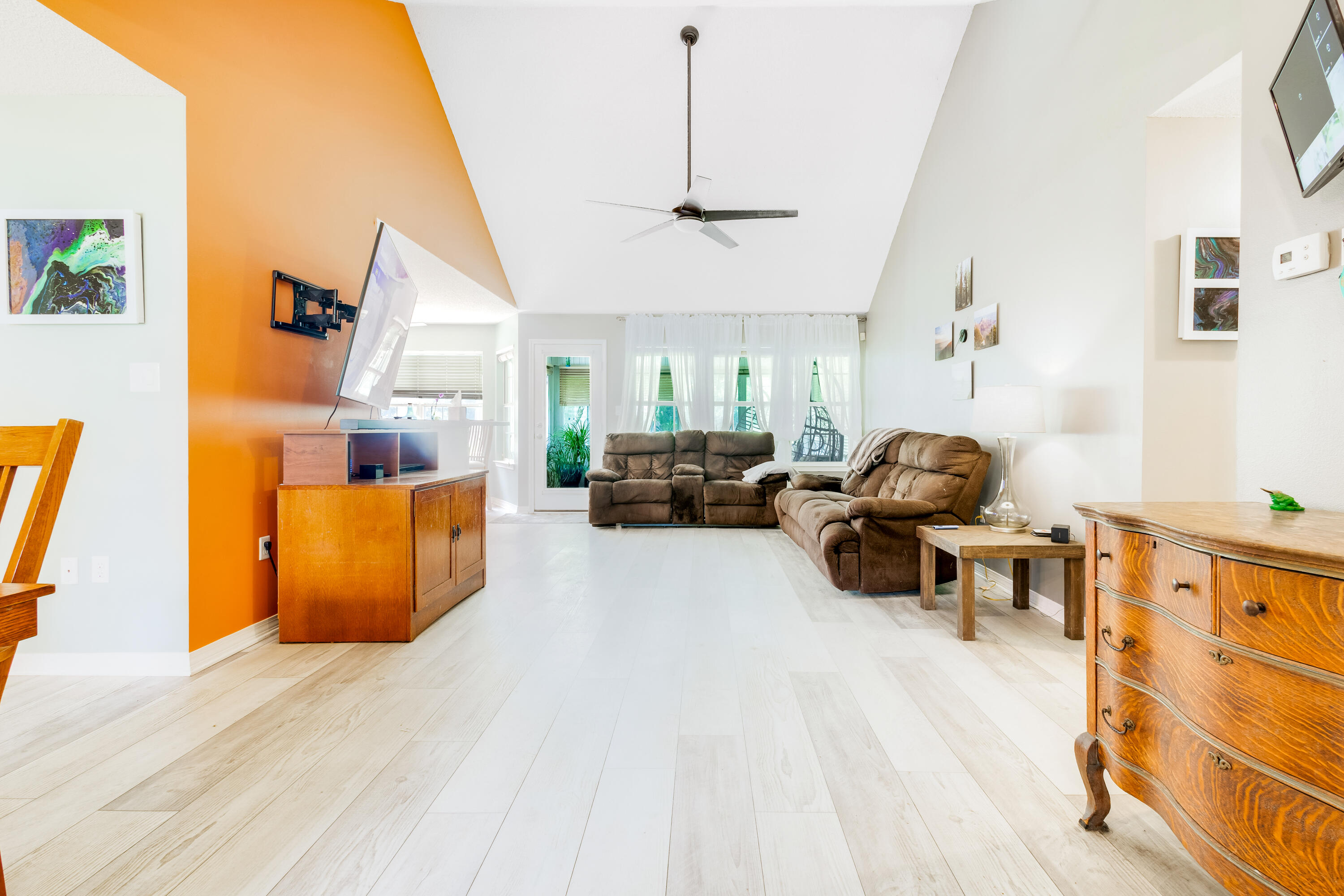 HOLLEY BY THE SEA - Residential