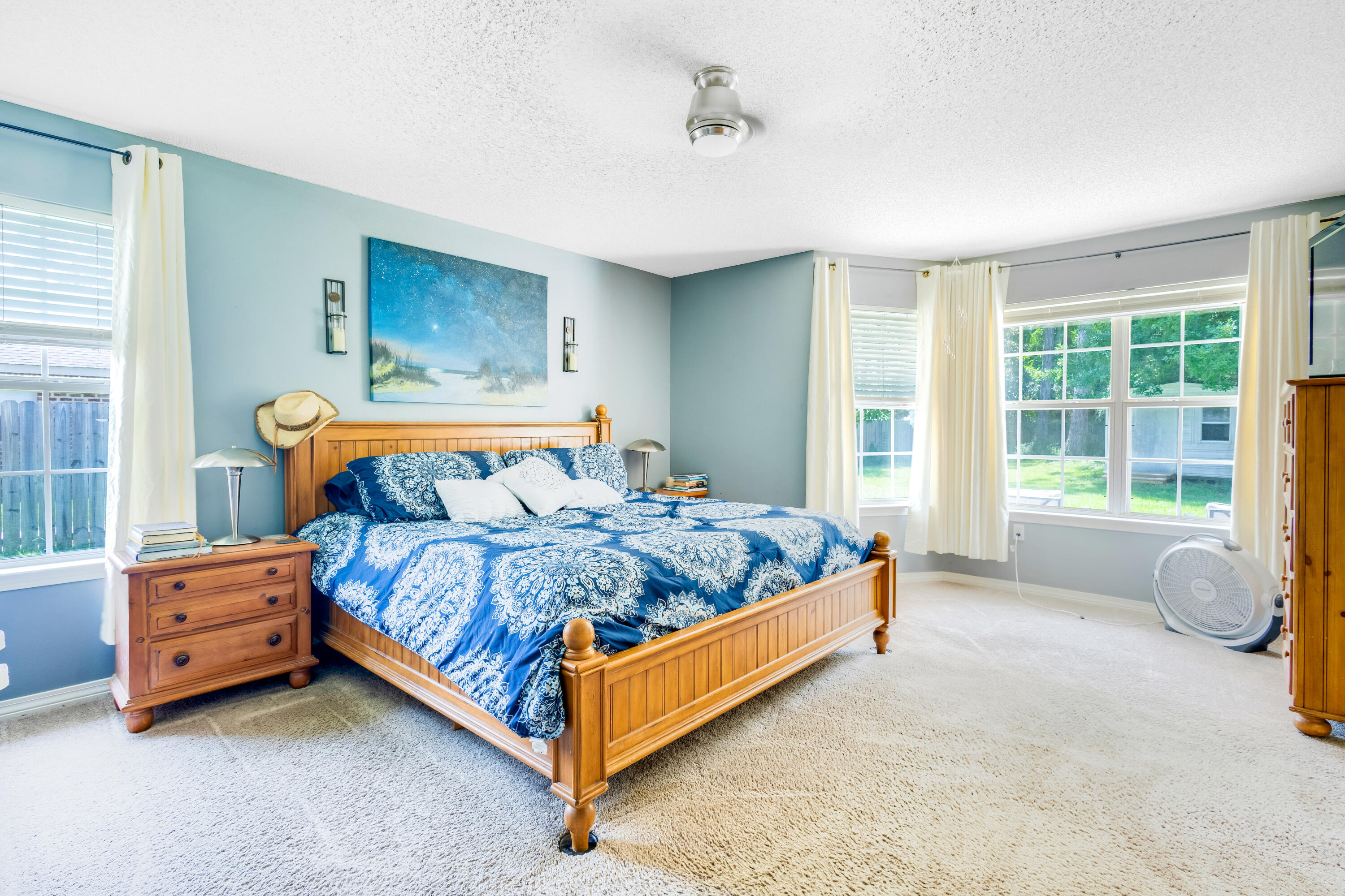 HOLLEY BY THE SEA - Residential