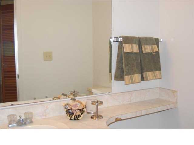 OAK TREE MANOR - Residential Lease