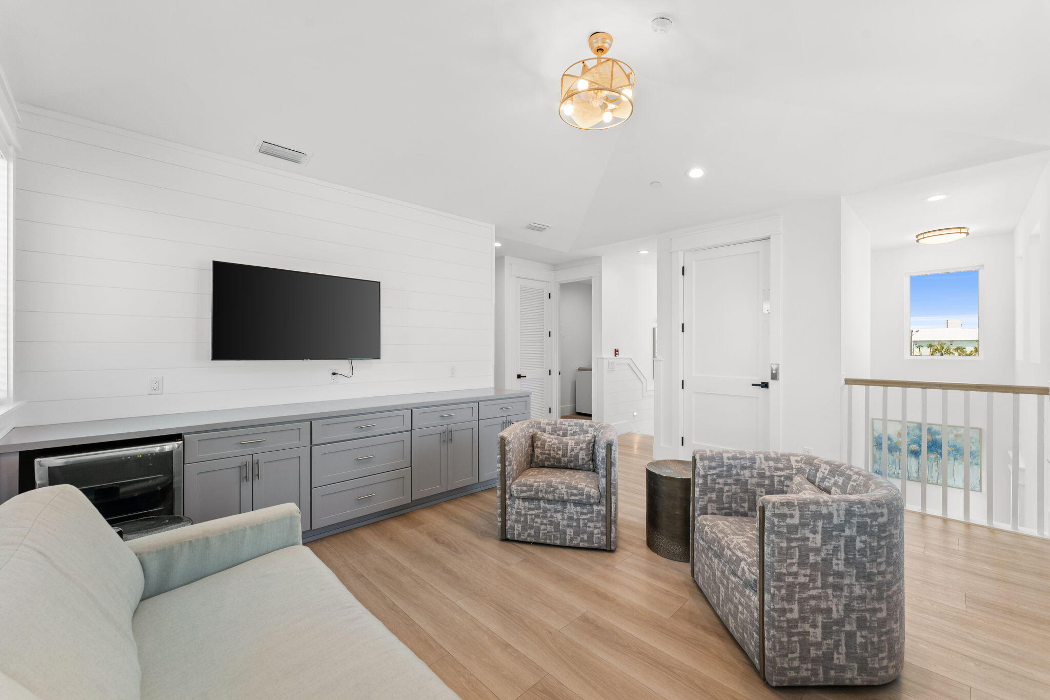 BAHAMA BEACH - Residential