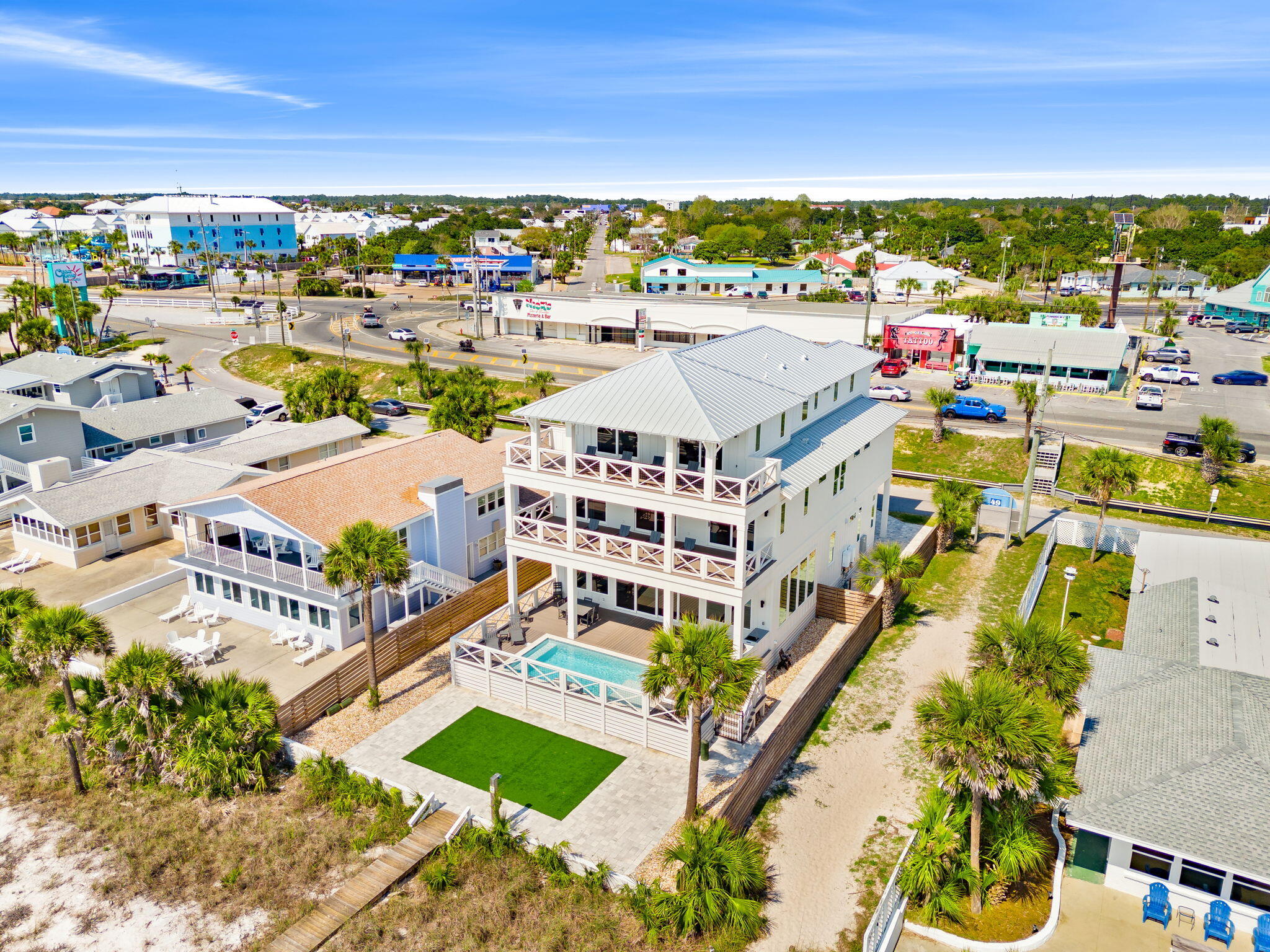 BAHAMA BEACH - Residential