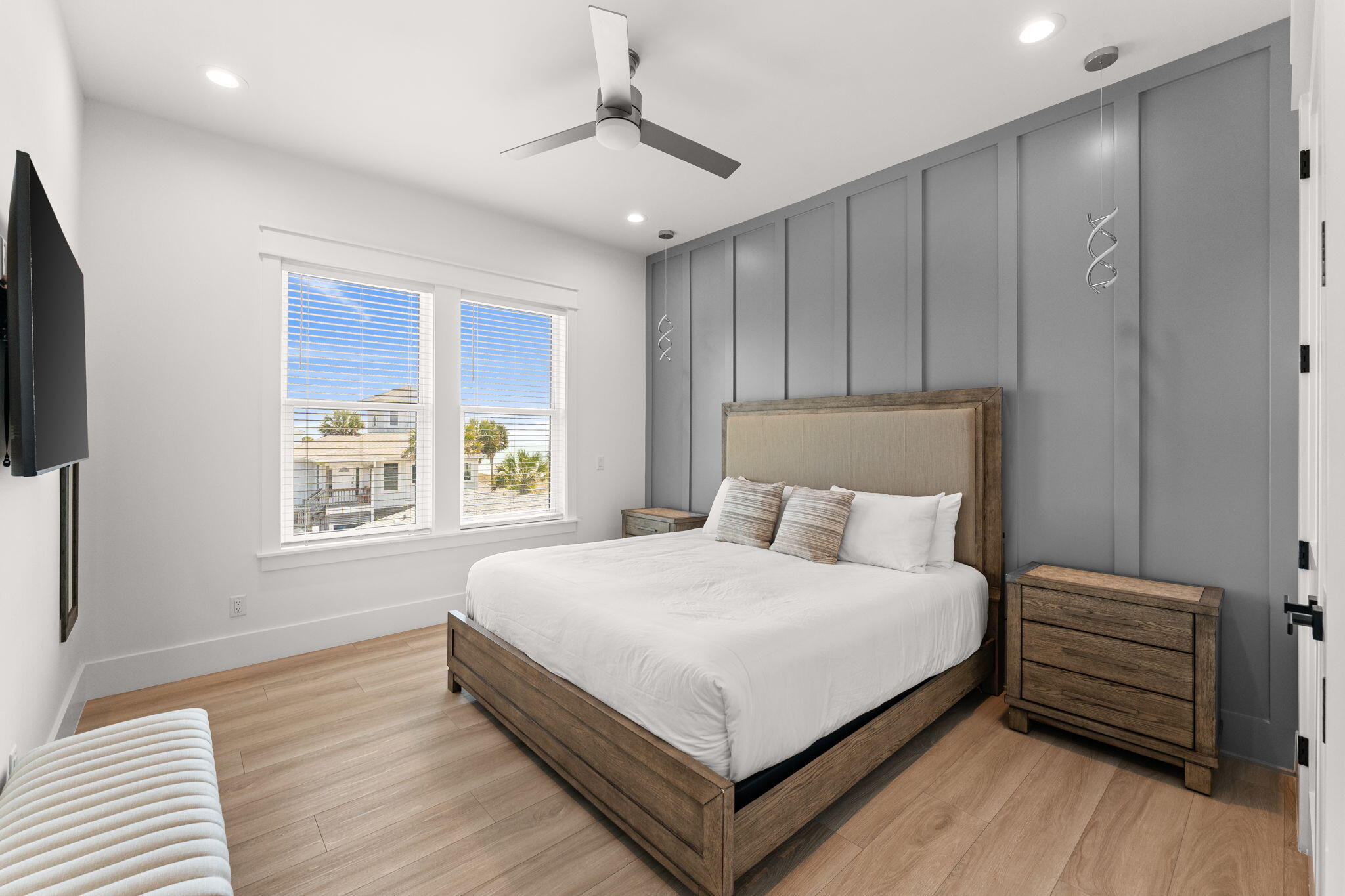 BAHAMA BEACH - Residential