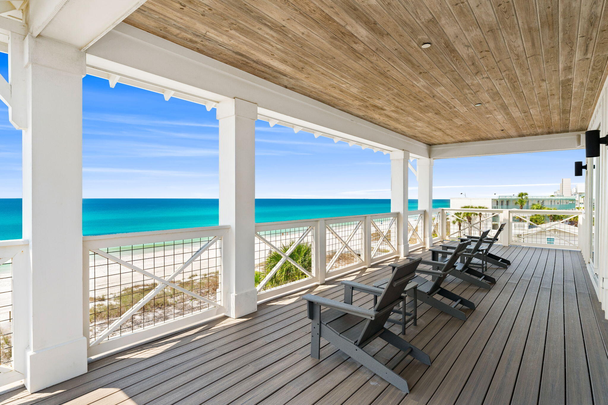 BAHAMA BEACH - Residential