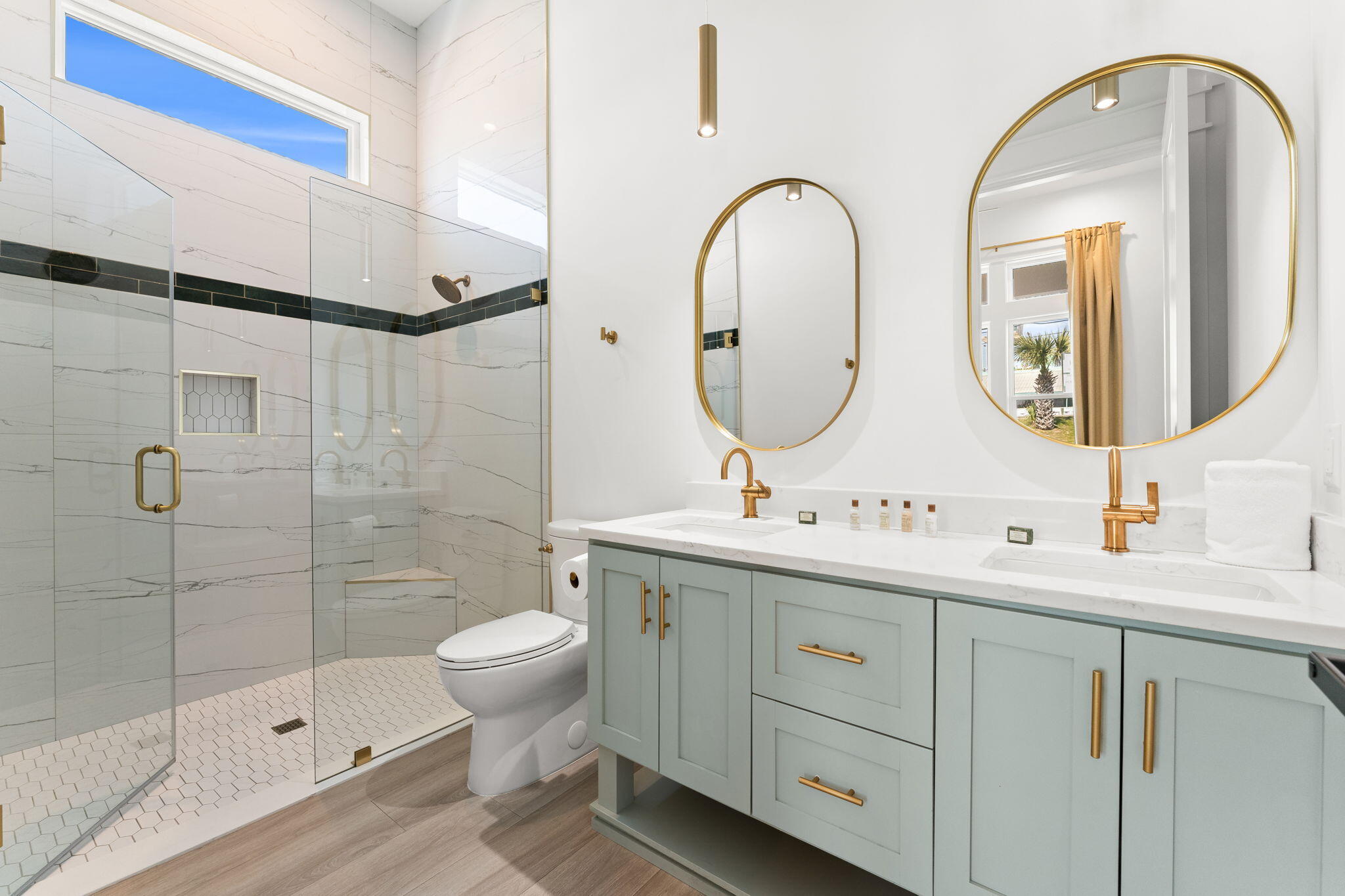 BAHAMA BEACH - Residential