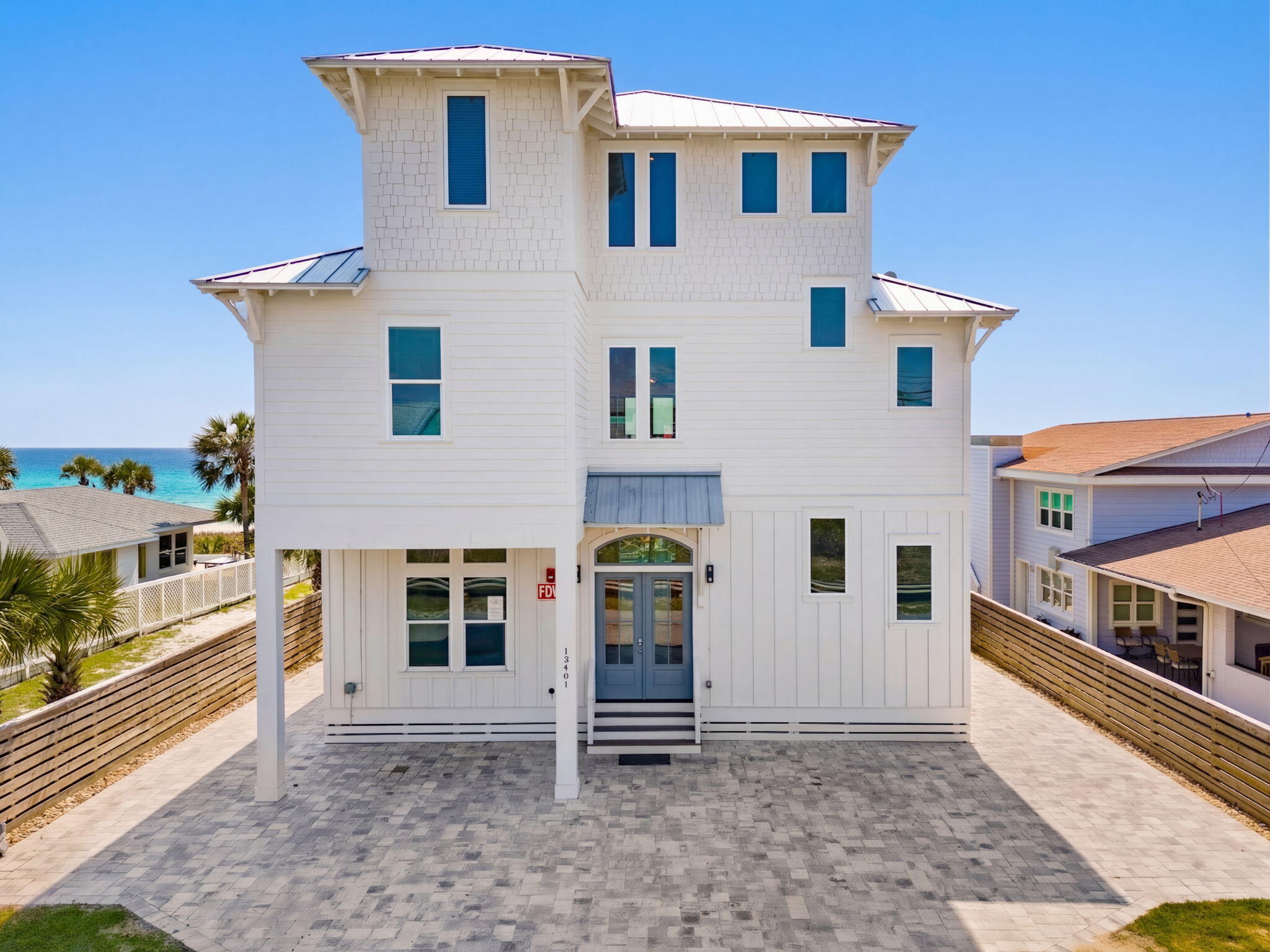 13401 Oleander Drive