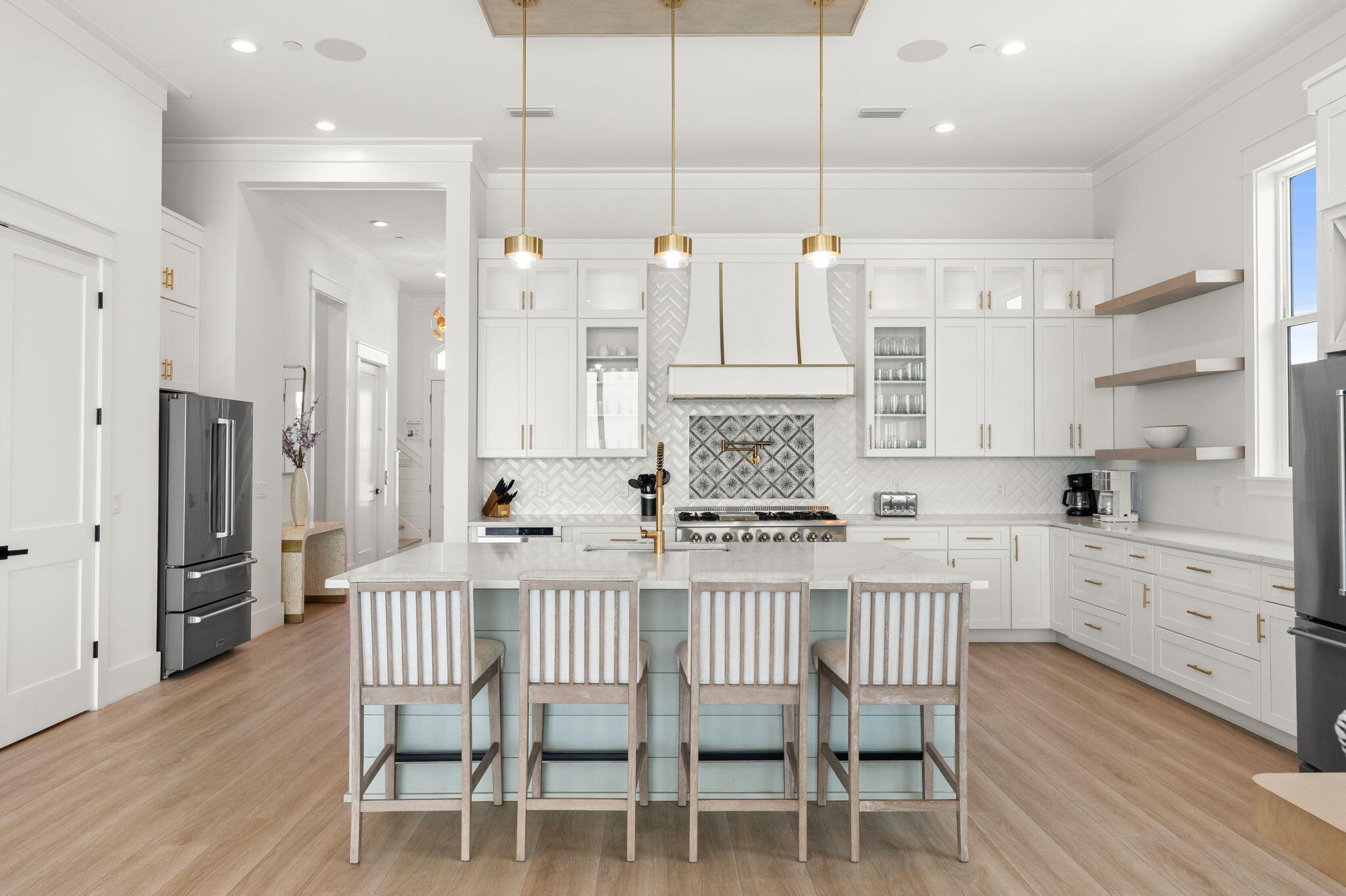 BAHAMA BEACH - Residential