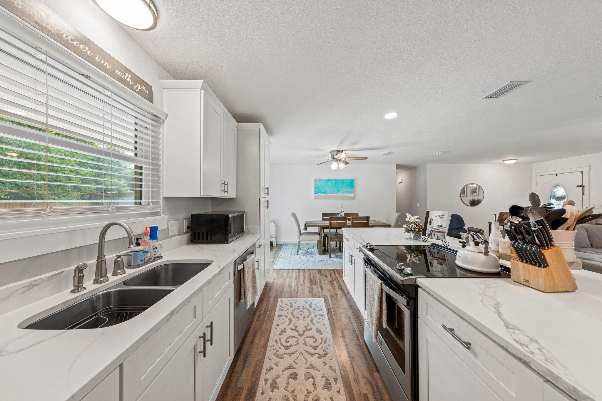 SHERWOOD FOREST - Residential Lease