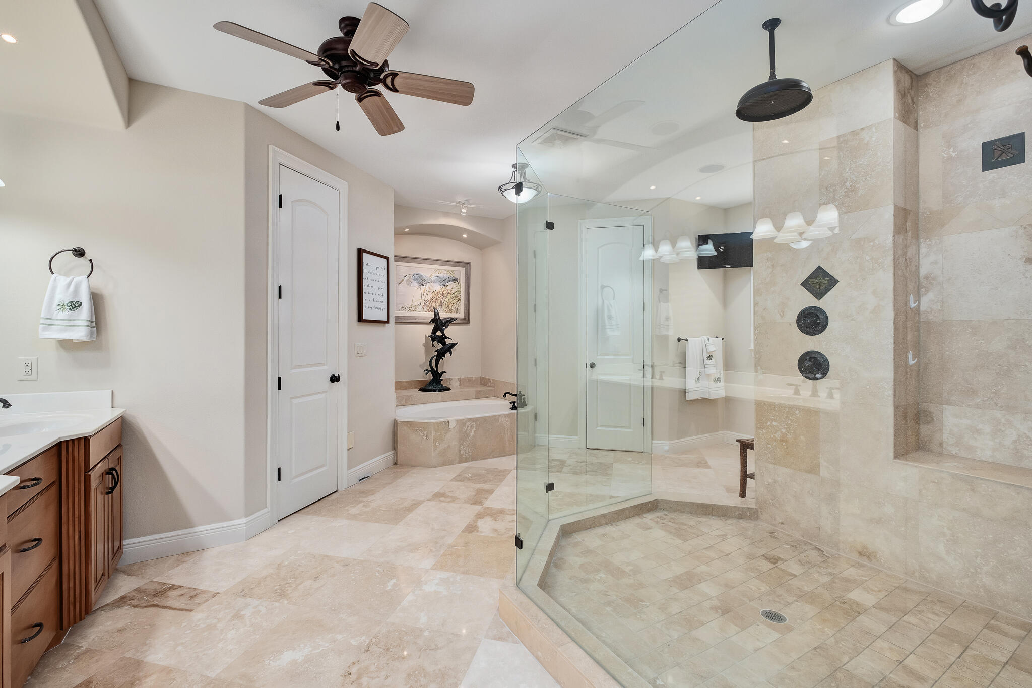 WHISPERING OAKS S/D - Residential