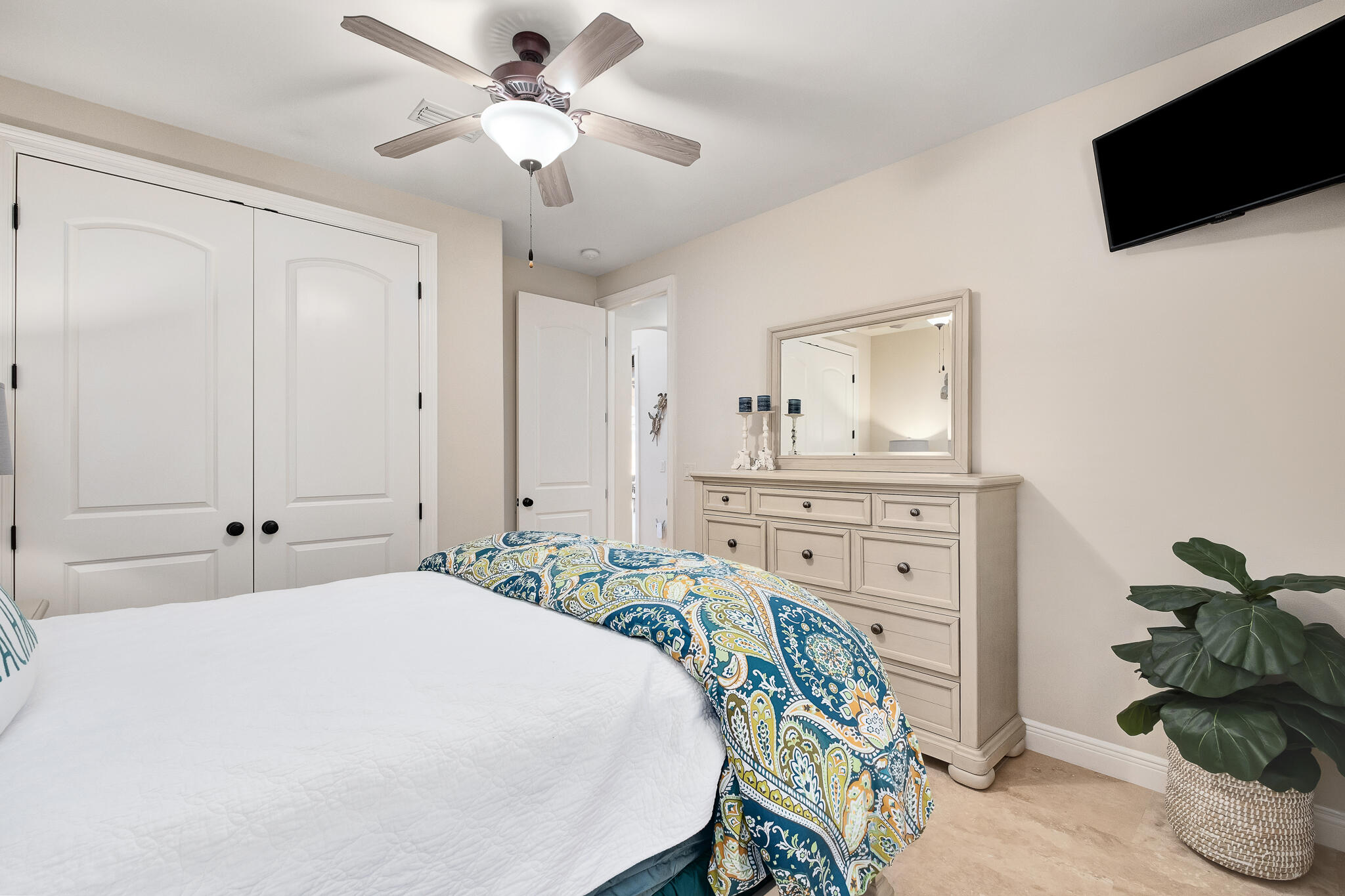WHISPERING OAKS S/D - Residential