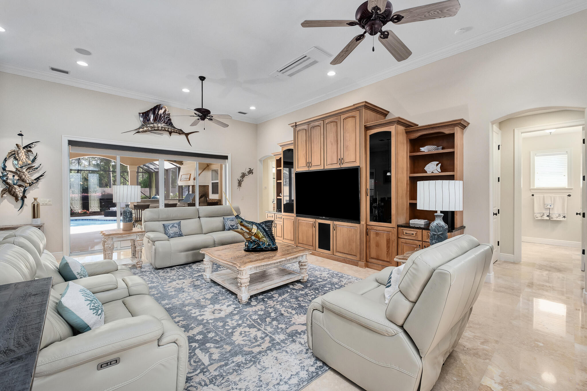WHISPERING OAKS S/D - Residential