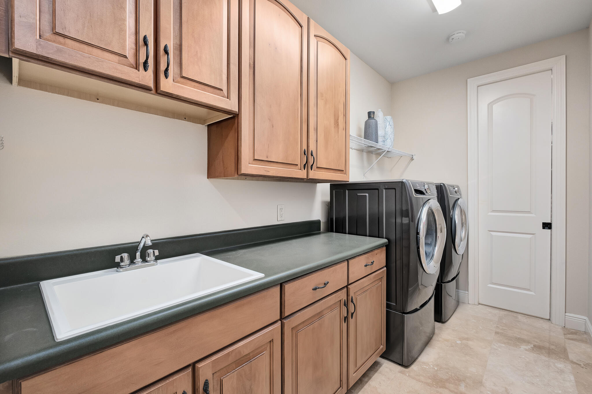 WHISPERING OAKS S/D - Residential