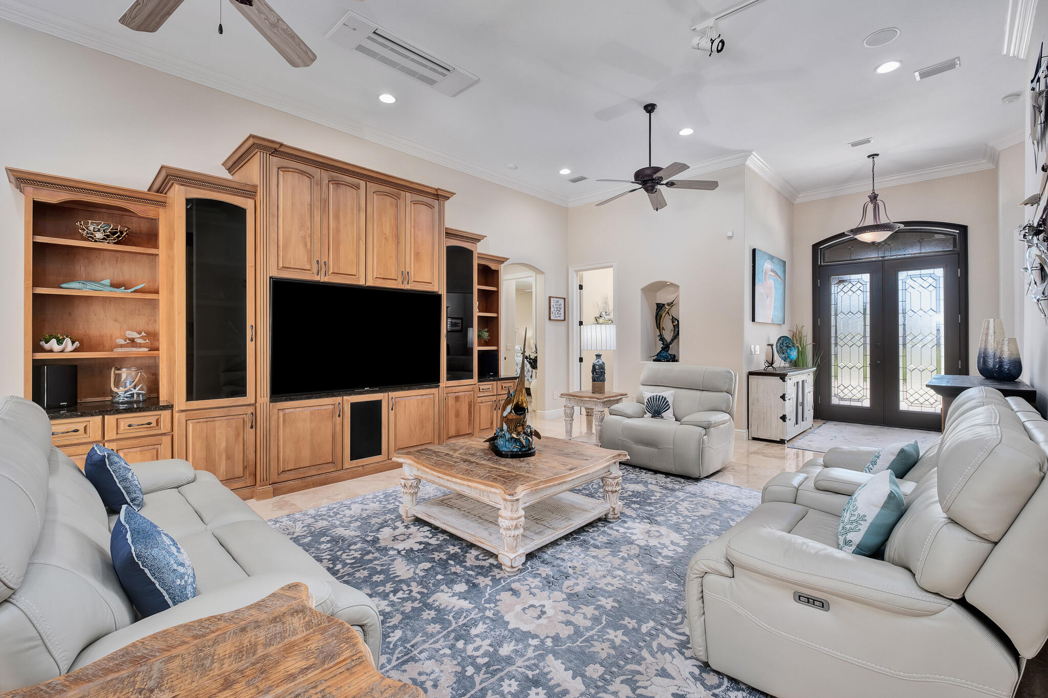 WHISPERING OAKS S/D - Residential