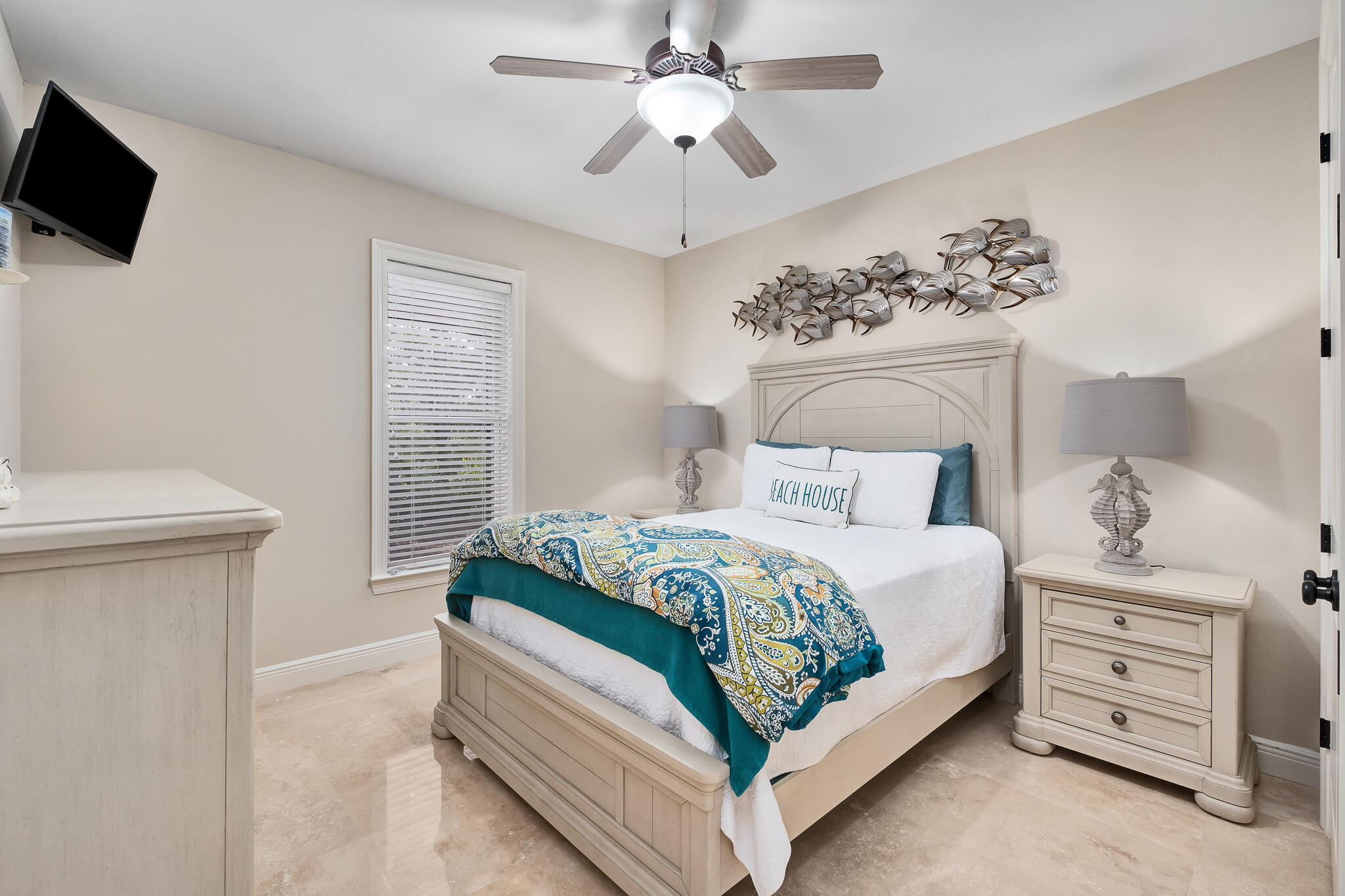 WHISPERING OAKS S/D - Residential