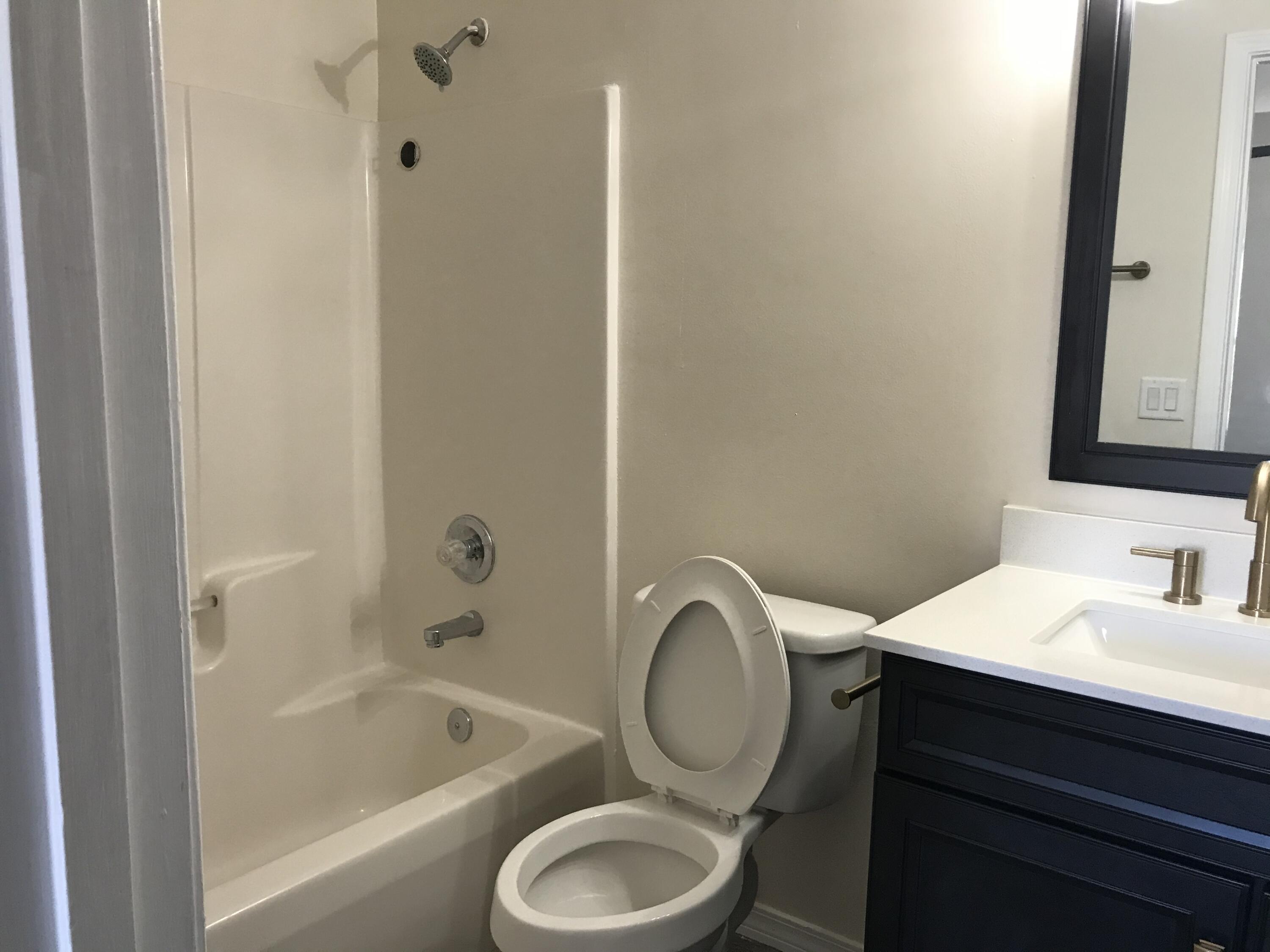 SHOAL TERRACE ESTATES - Residential Lease