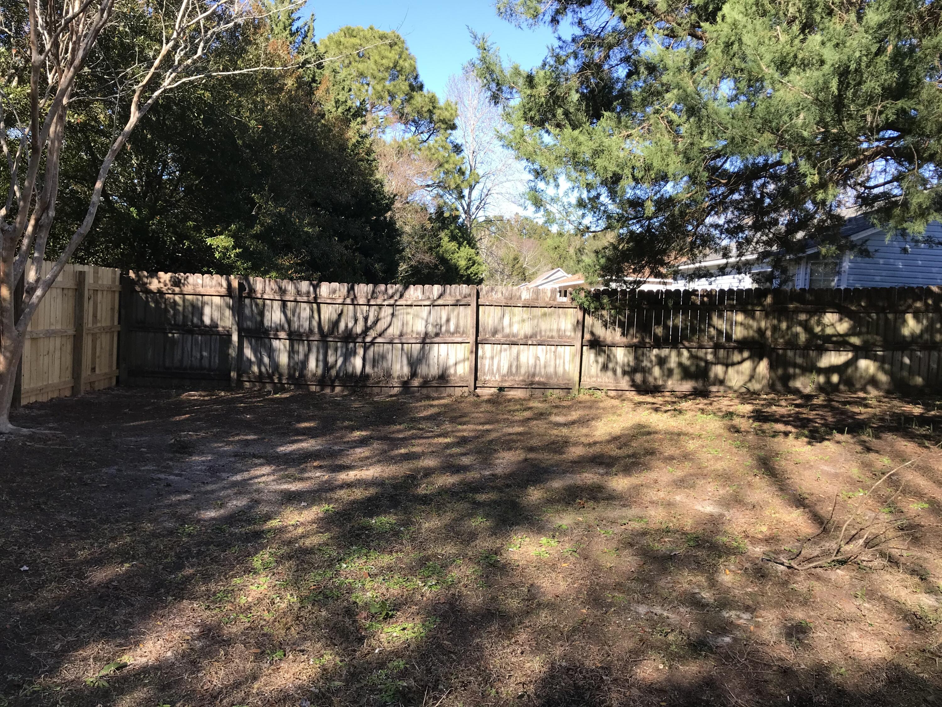 SHOAL TERRACE ESTATES - Residential Lease