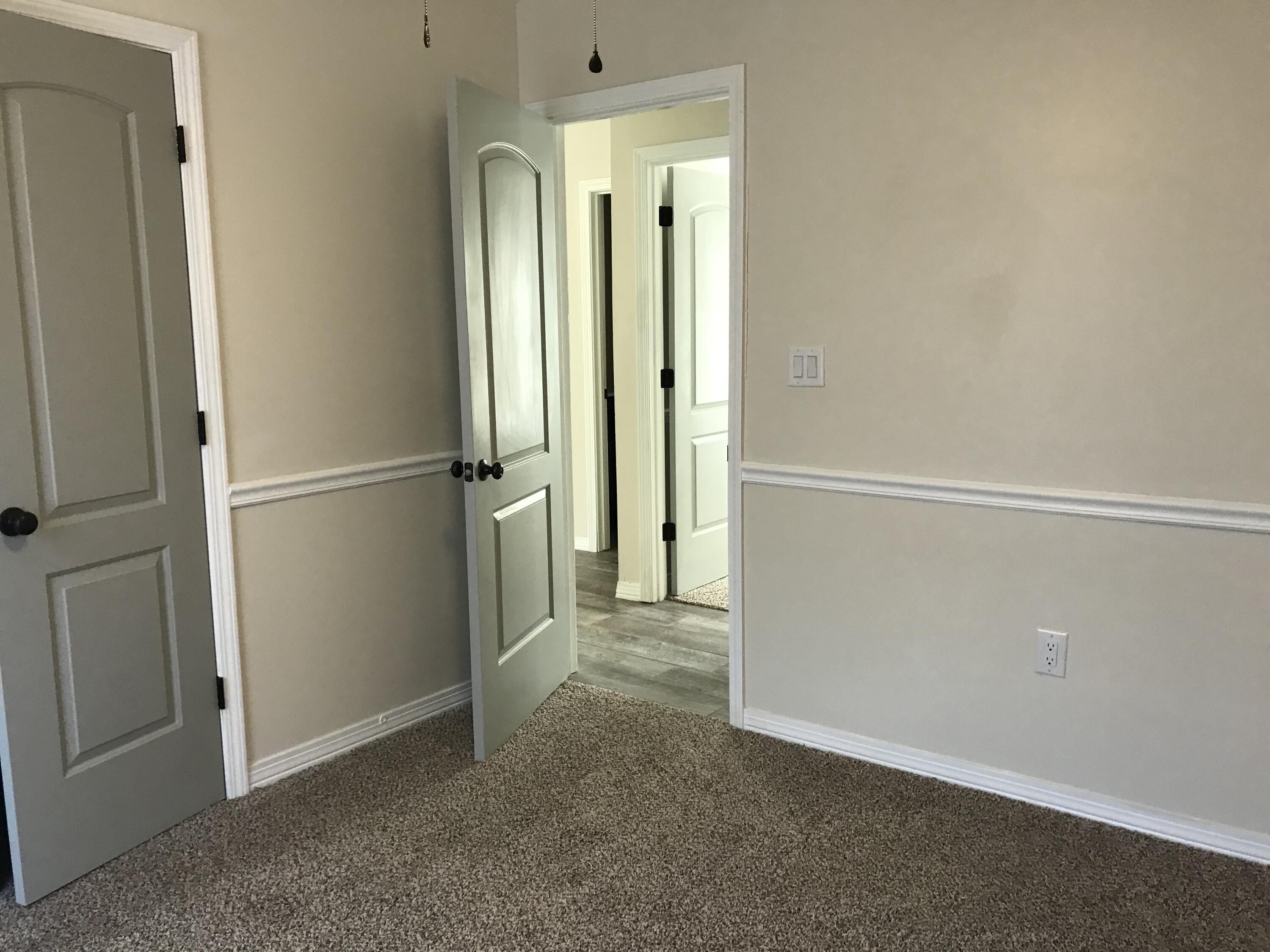 SHOAL TERRACE ESTATES - Residential Lease