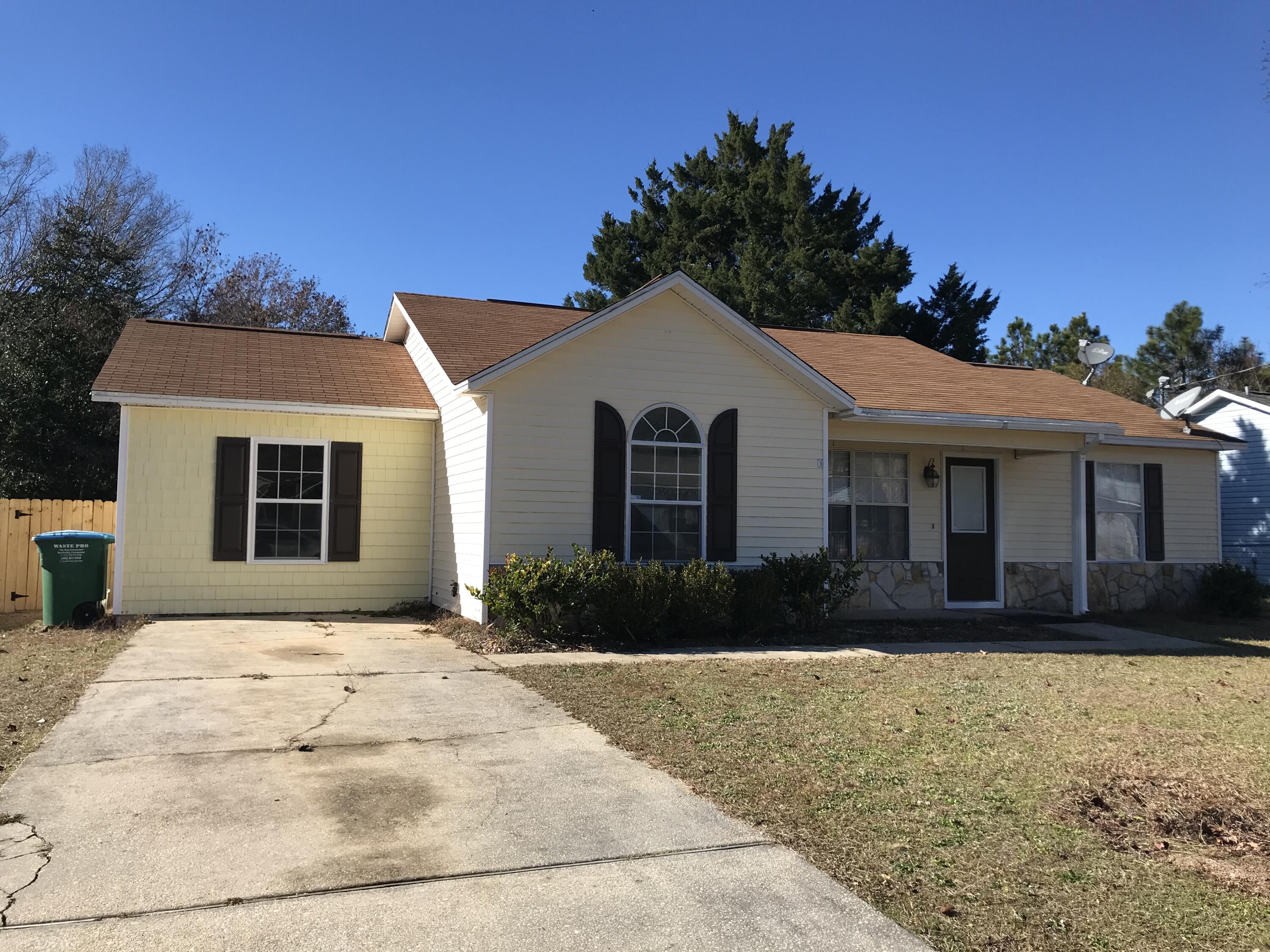 Cozy home South of the interstate. This is a very well maintained 3 bedroom 2 bath with a bonus room that can be used for a 4th bedroom, office, game room, or playroom. This home has a split bedroom plan. LVP flooring throughout the house. All stainless steel appliances in kitchen. Nice counter tops, lots of cabinets, and a pantry for storage. Living area boast Cathedral Ceiling, Chair Railing in dining area, and new light fixtures. Nice size master bedroom with full bath. Fenced in back yard for privacy.