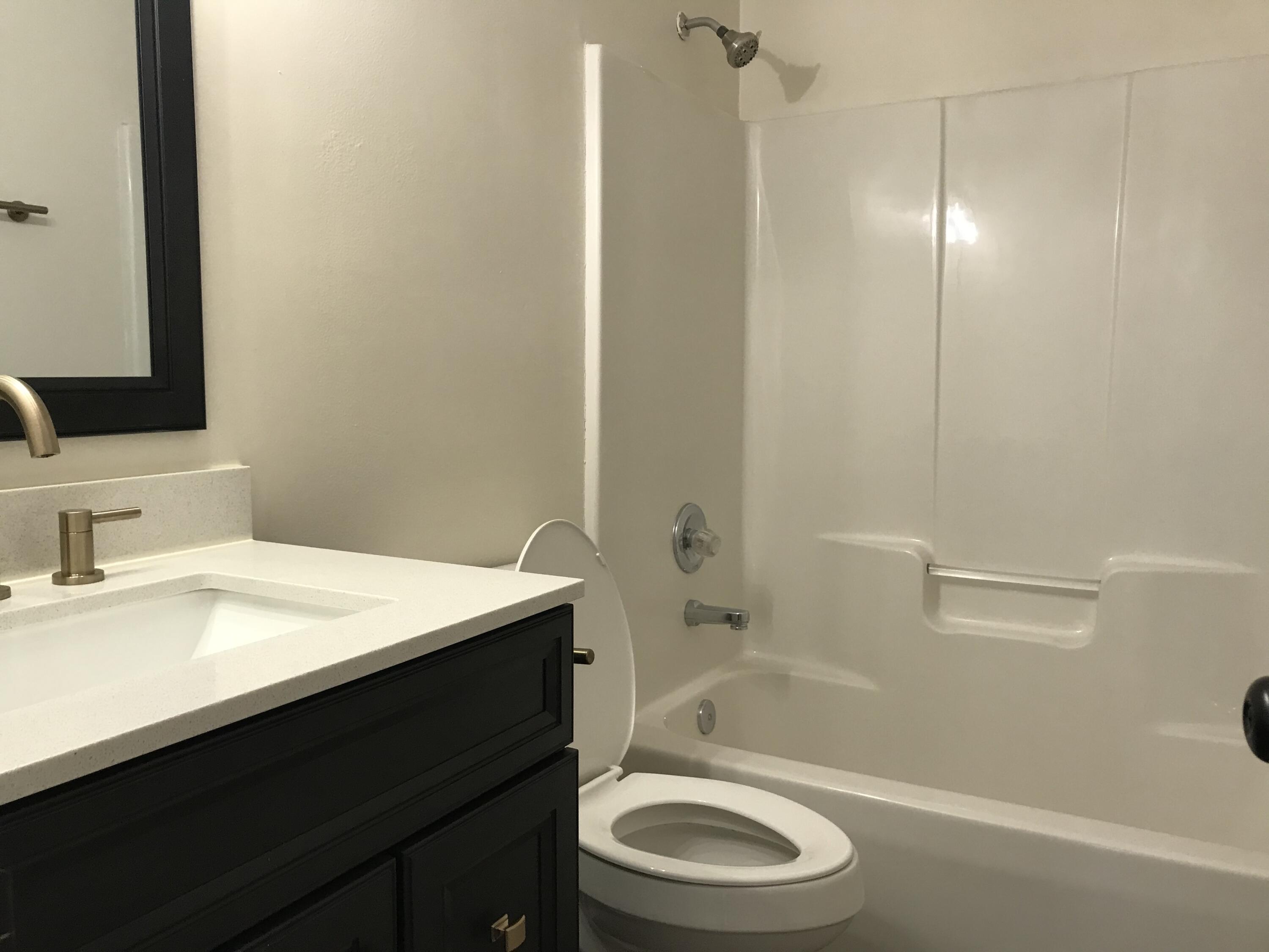 SHOAL TERRACE ESTATES - Residential Lease