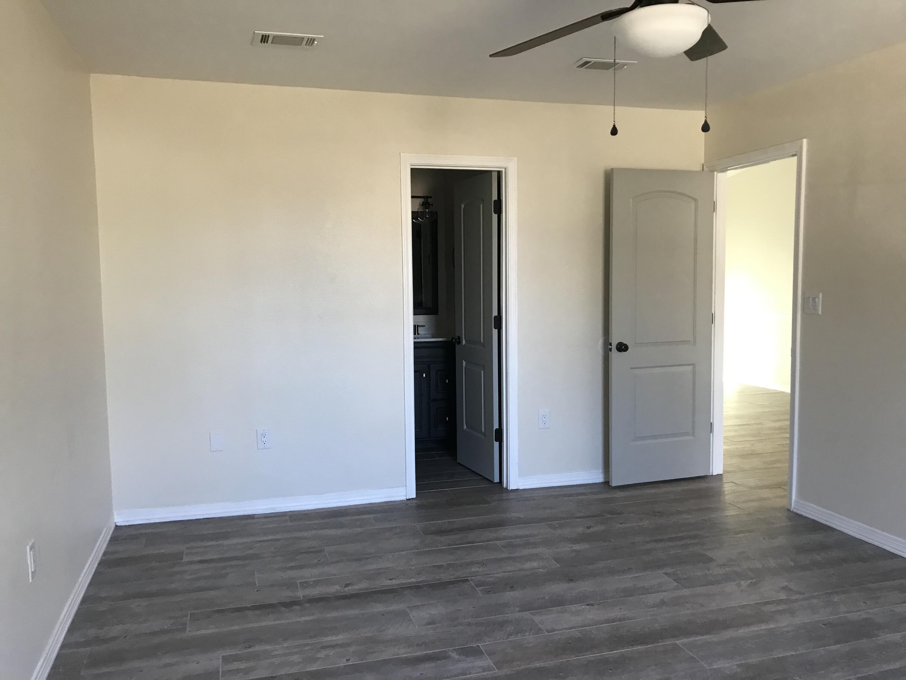 SHOAL TERRACE ESTATES - Residential Lease