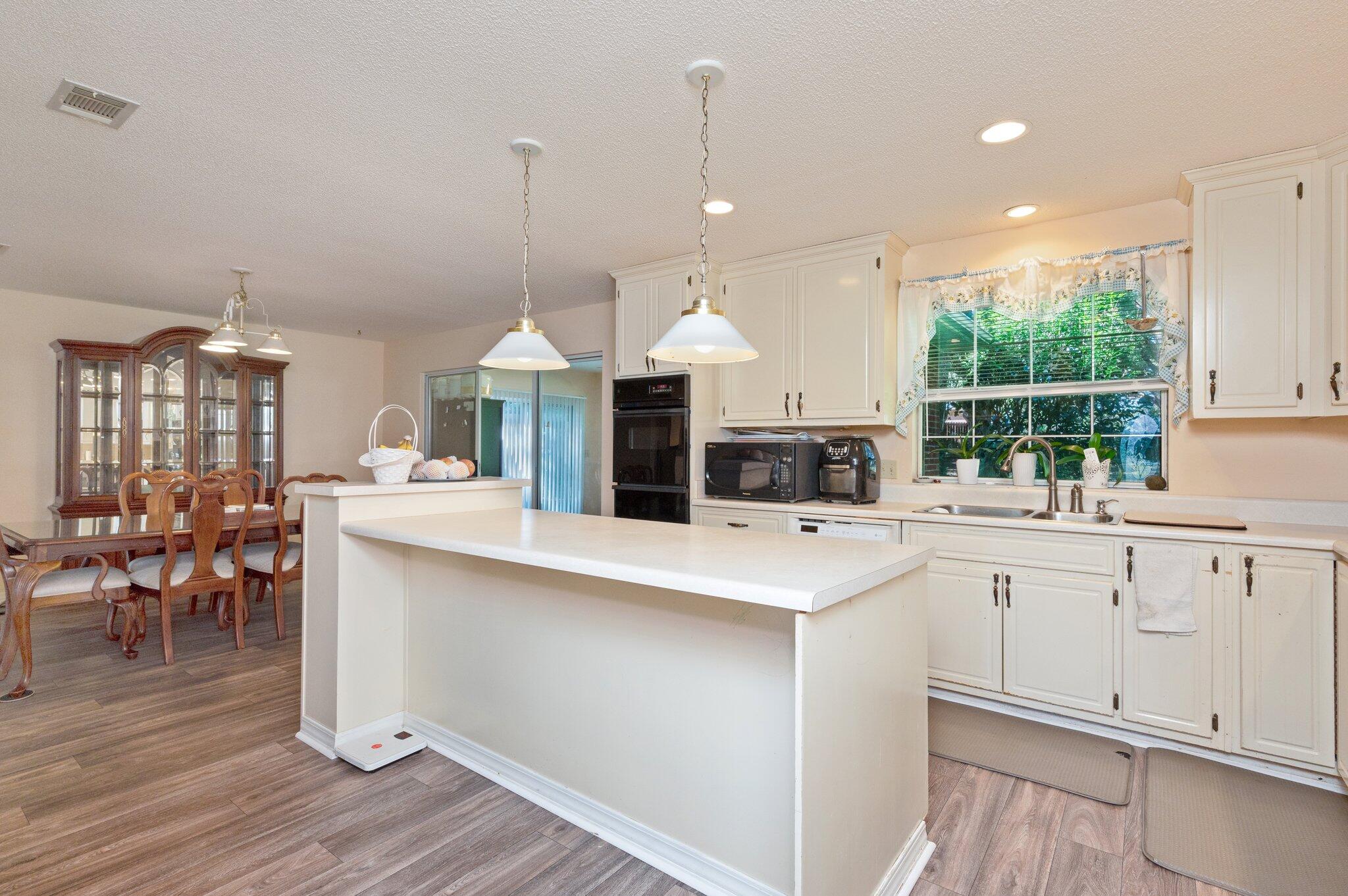 STAFFORD ESTATES - Residential