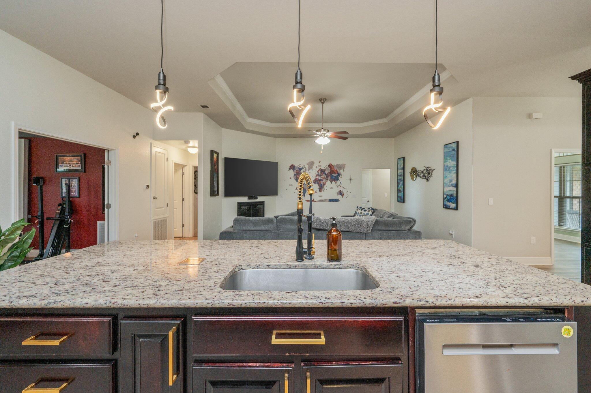 FOX VALLEY PH II LOT 5 BLK M - Residential