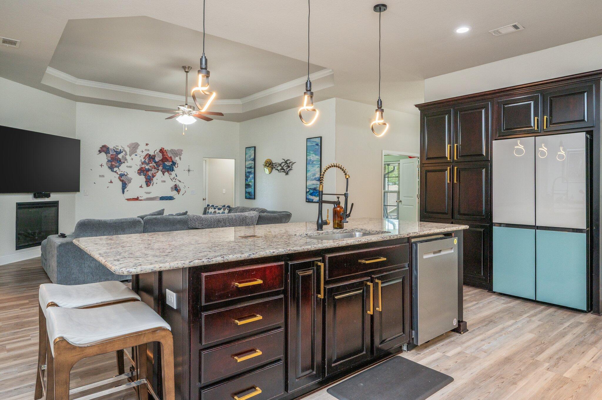 FOX VALLEY PH II LOT 5 BLK M - Residential