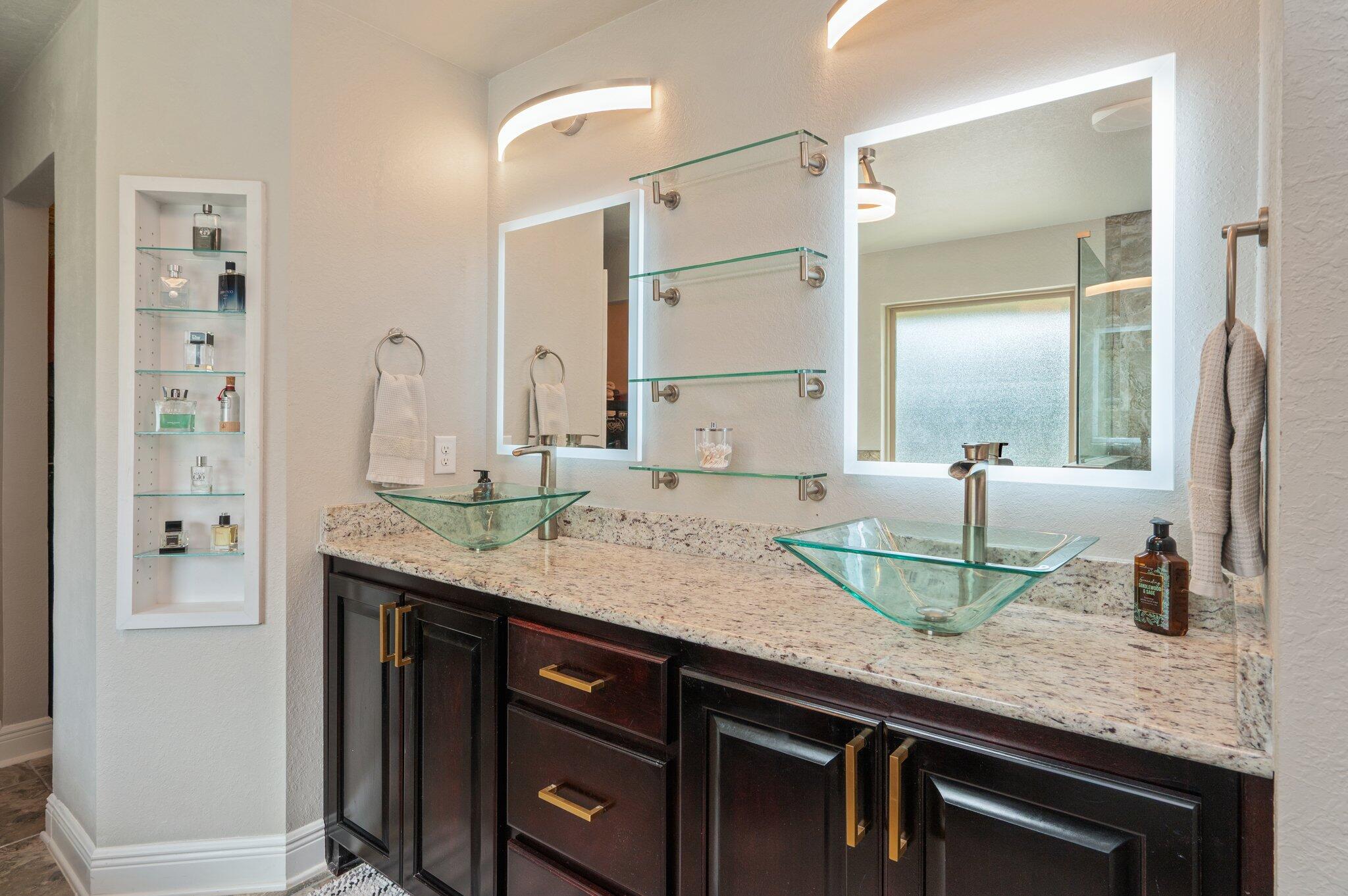 FOX VALLEY PH II LOT 5 BLK M - Residential