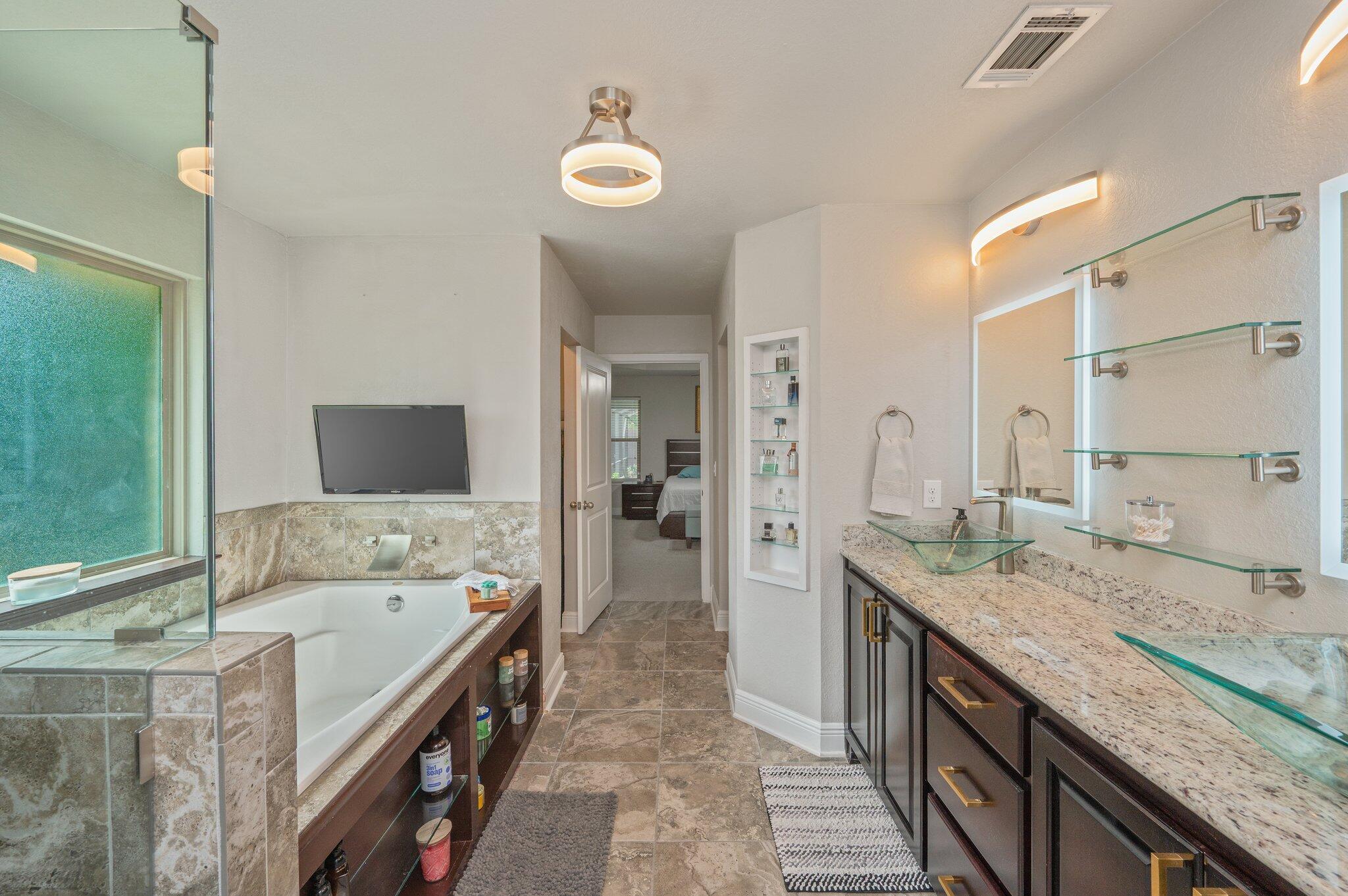 FOX VALLEY PH II LOT 5 BLK M - Residential