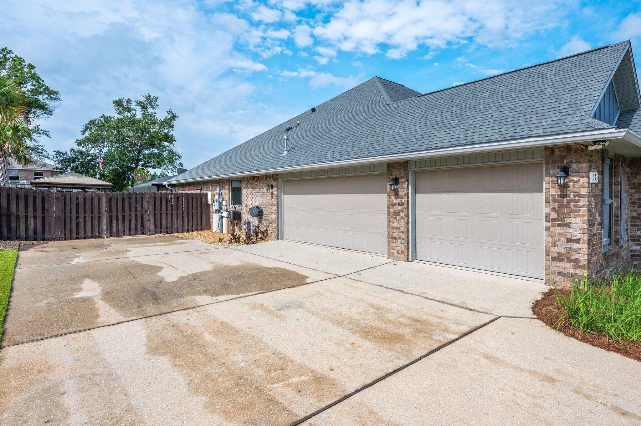 FOX VALLEY PH II LOT 5 BLK M - Residential
