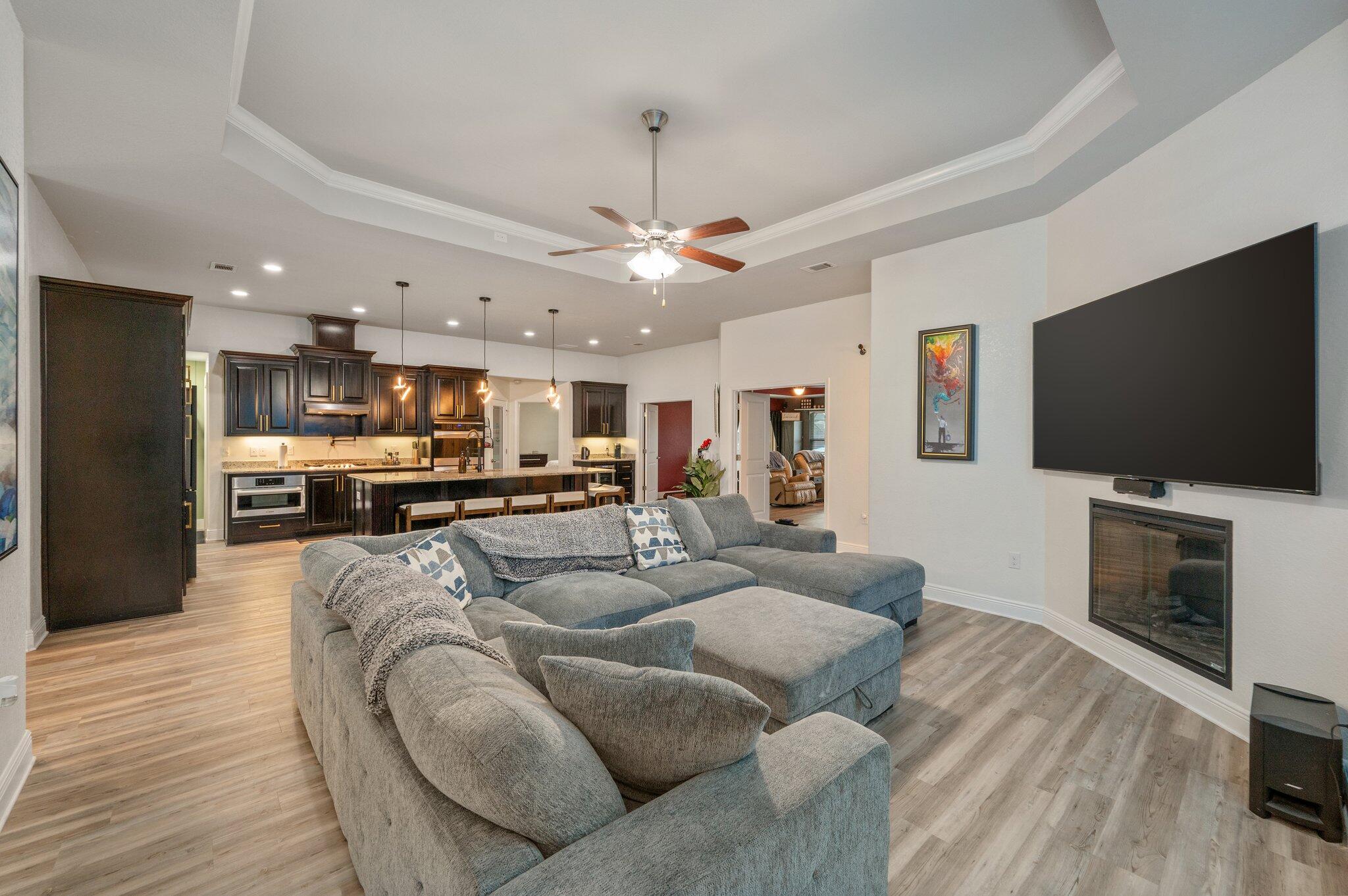 FOX VALLEY PH II LOT 5 BLK M - Residential