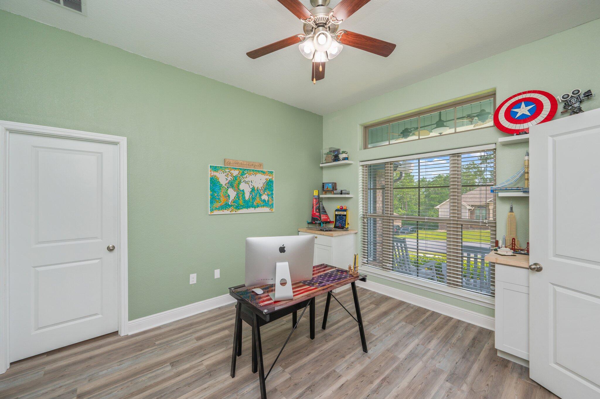 FOX VALLEY PH II LOT 5 BLK M - Residential