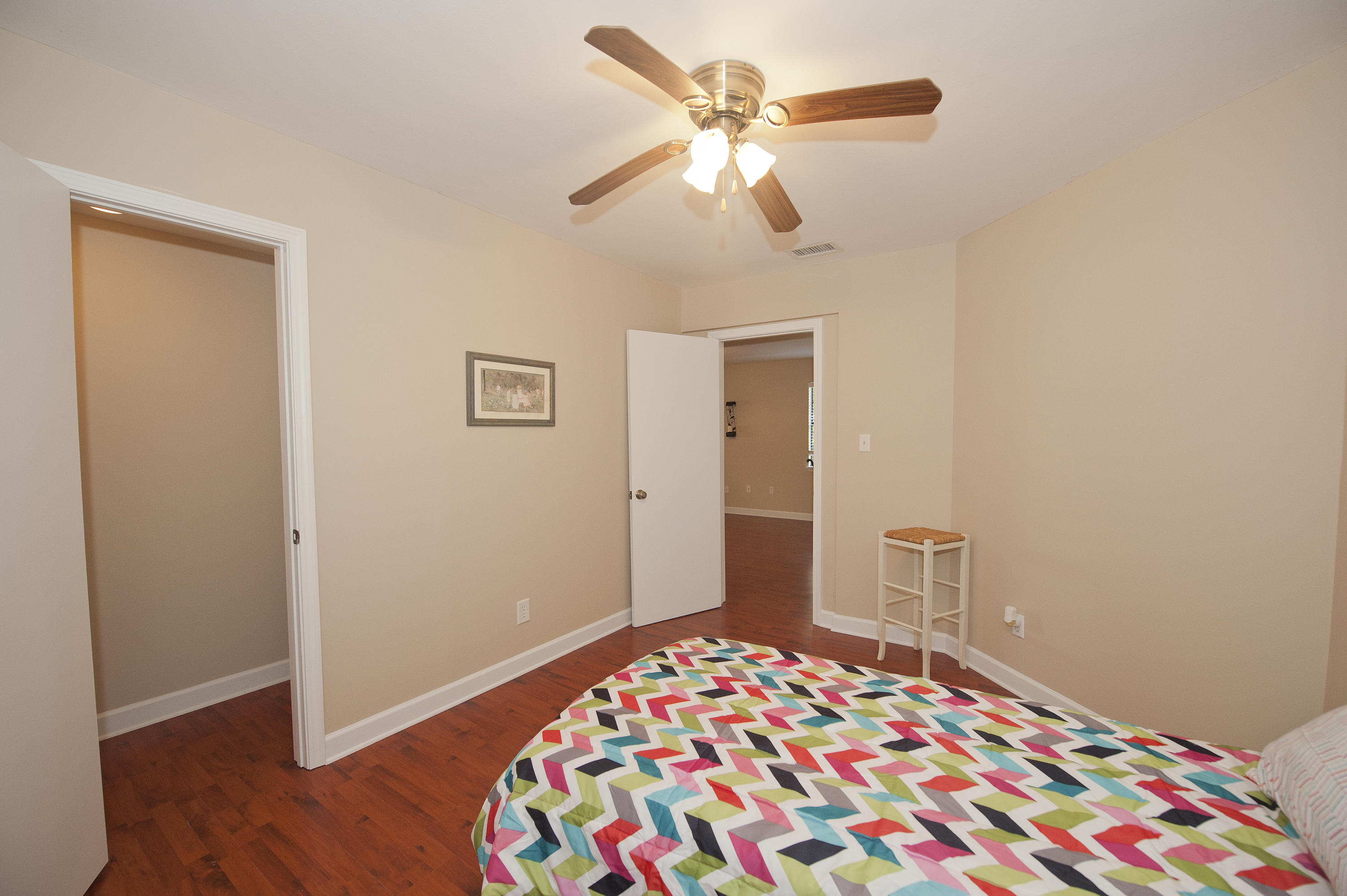 GREY MOSS POINT - Residential