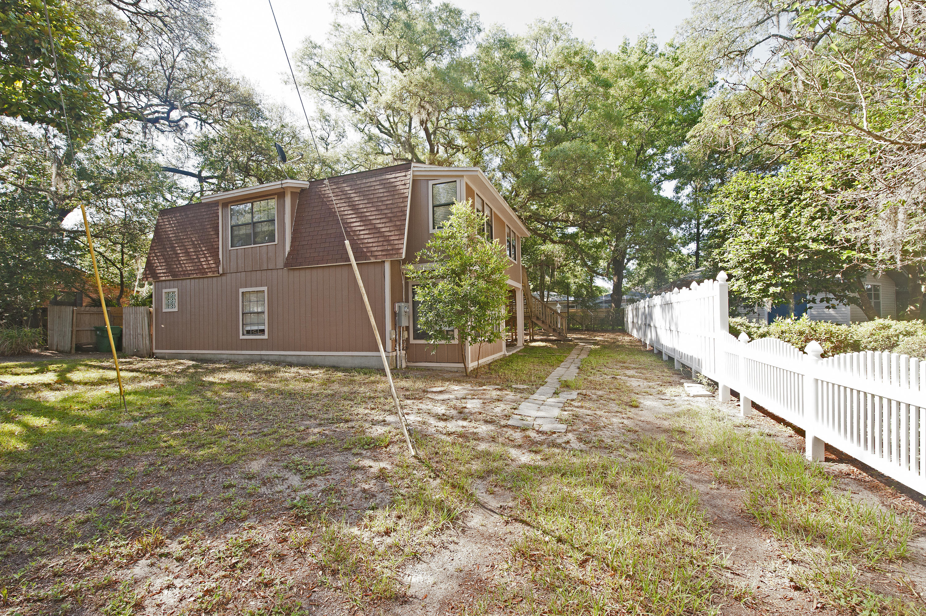 GREY MOSS POINT - Residential