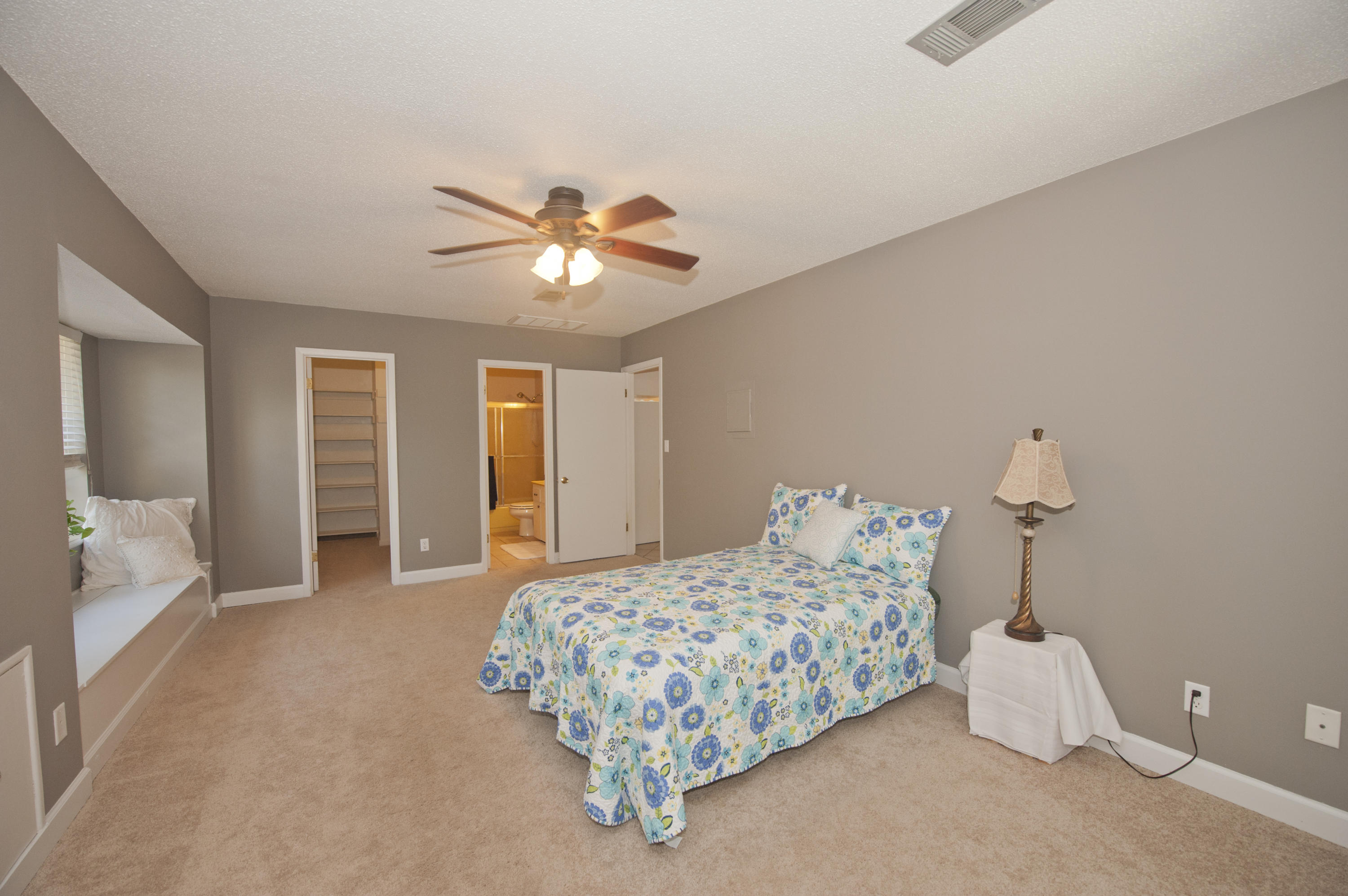 GREY MOSS POINT - Residential