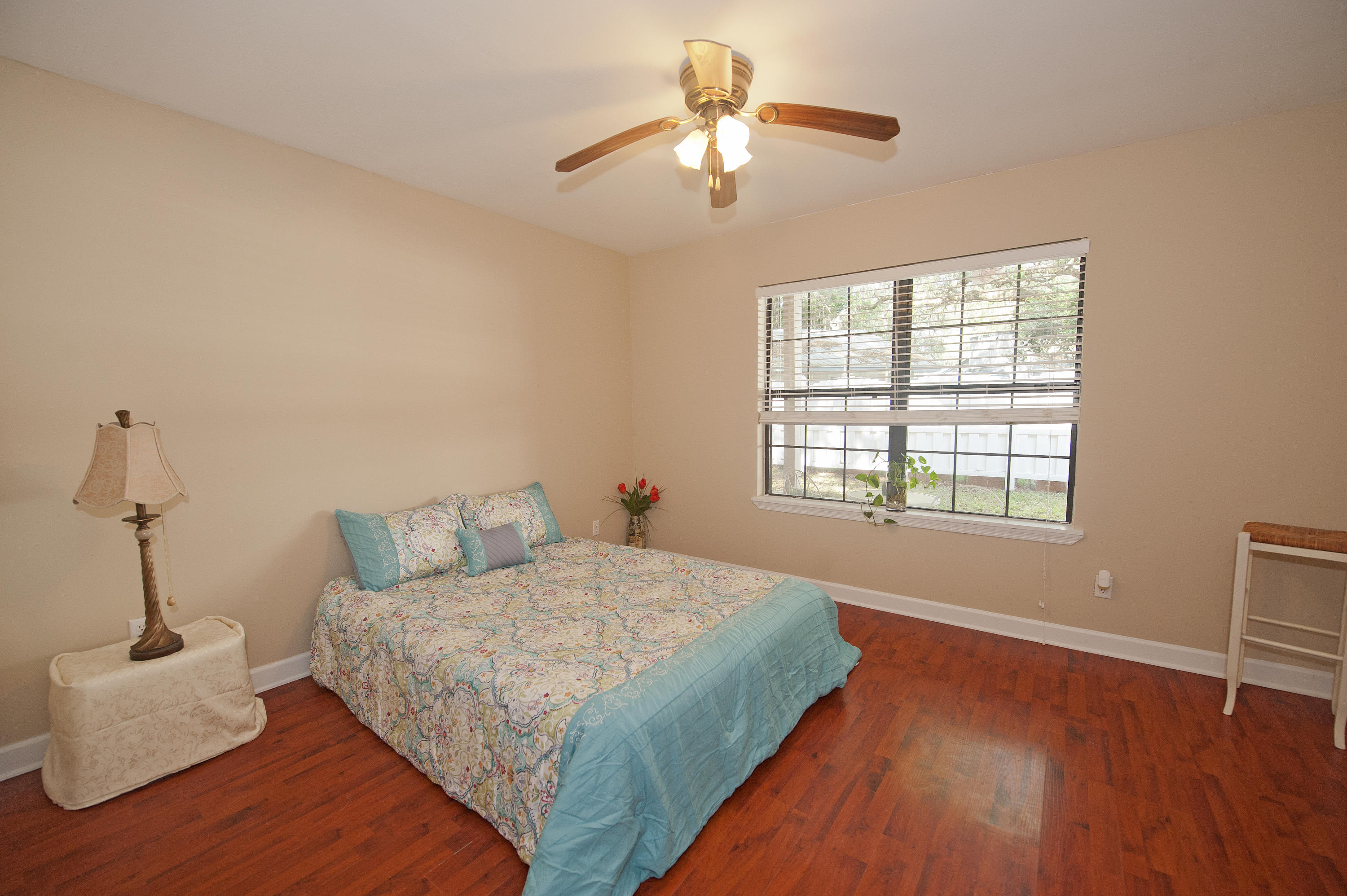 GREY MOSS POINT - Residential