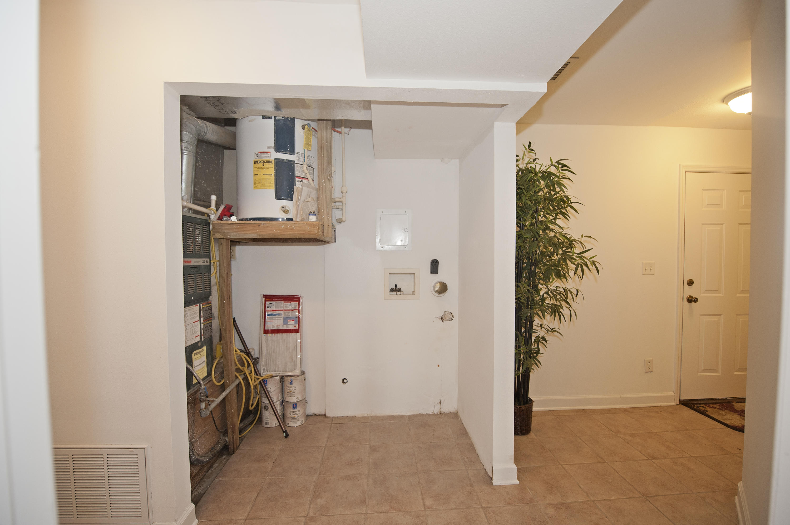 GREY MOSS POINT - Residential