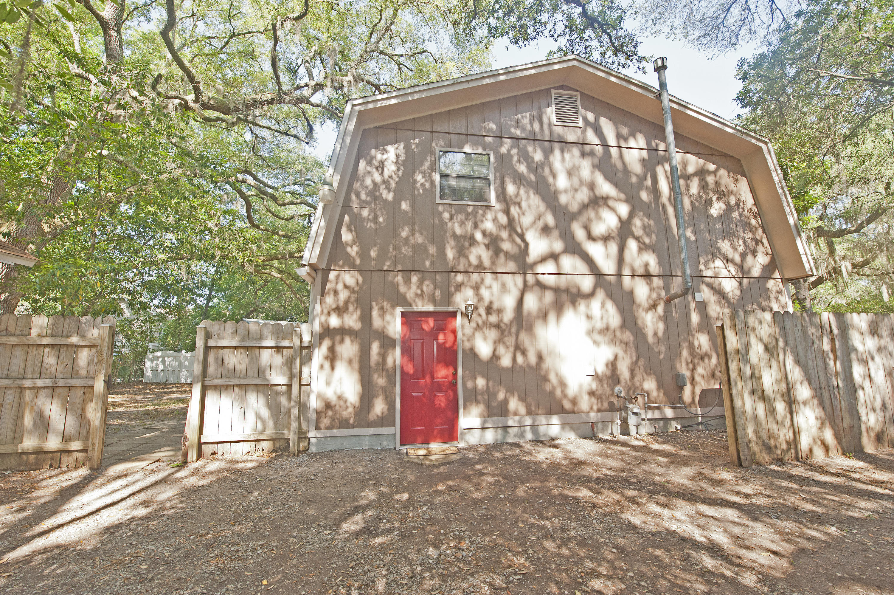 GREY MOSS POINT - Residential