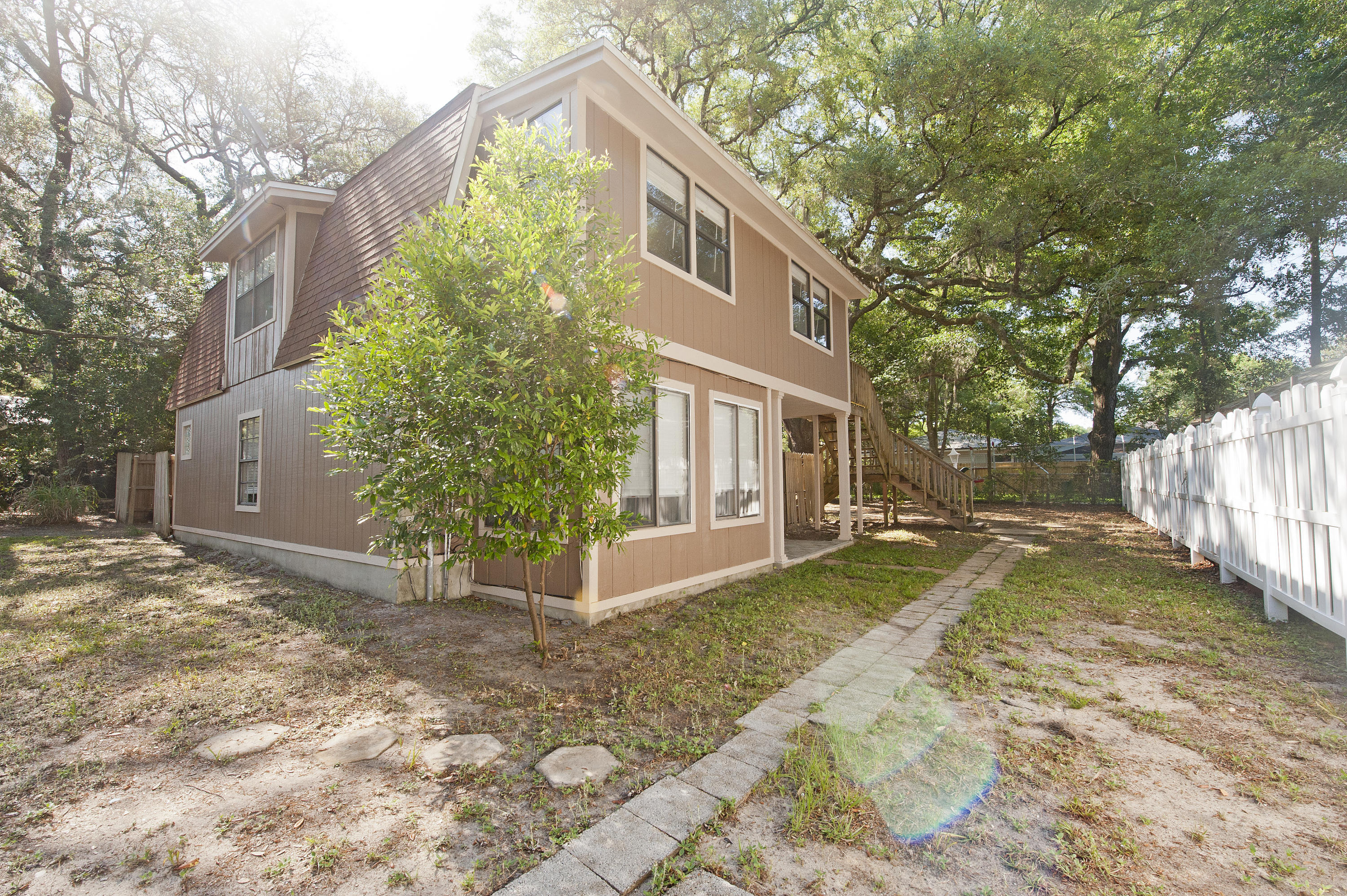 GREY MOSS POINT - Residential