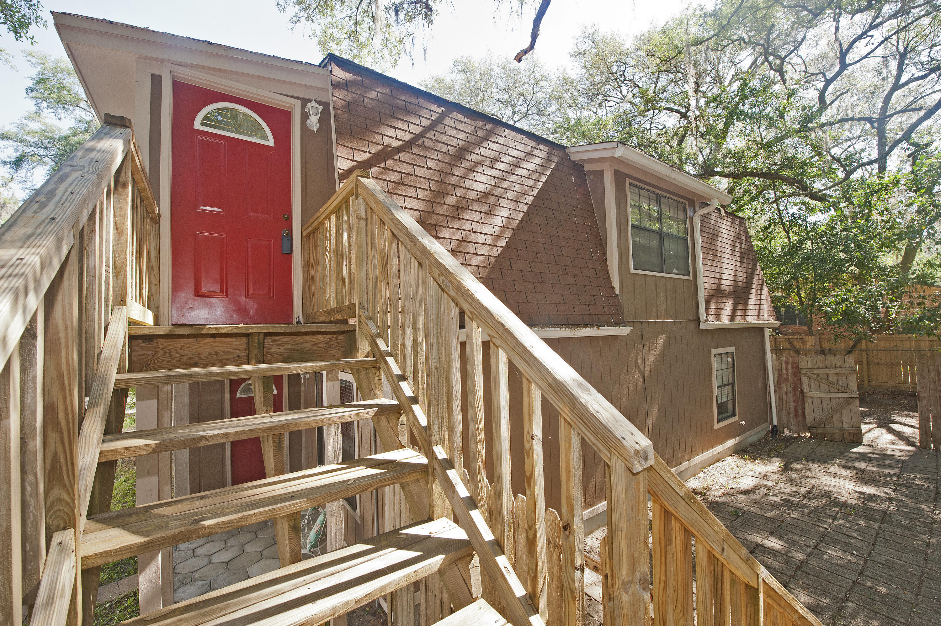 GREY MOSS POINT - Residential