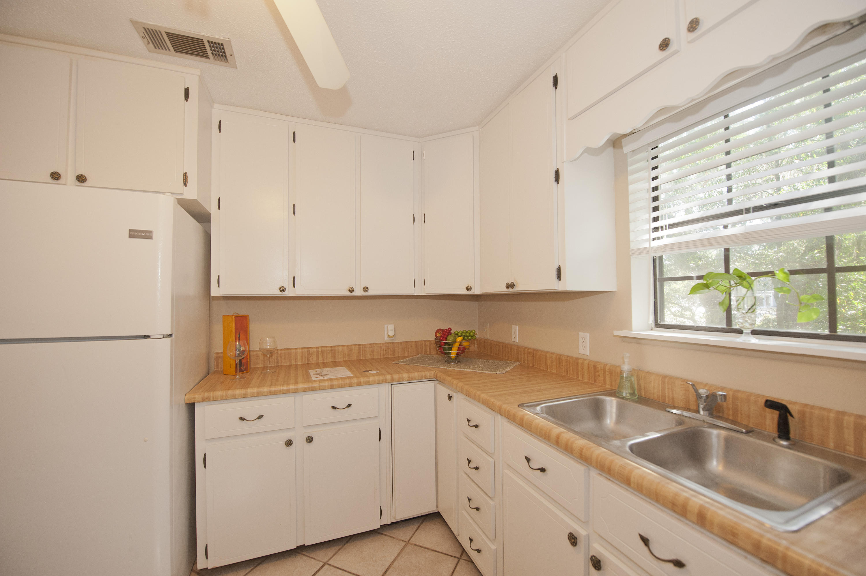 GREY MOSS POINT - Residential