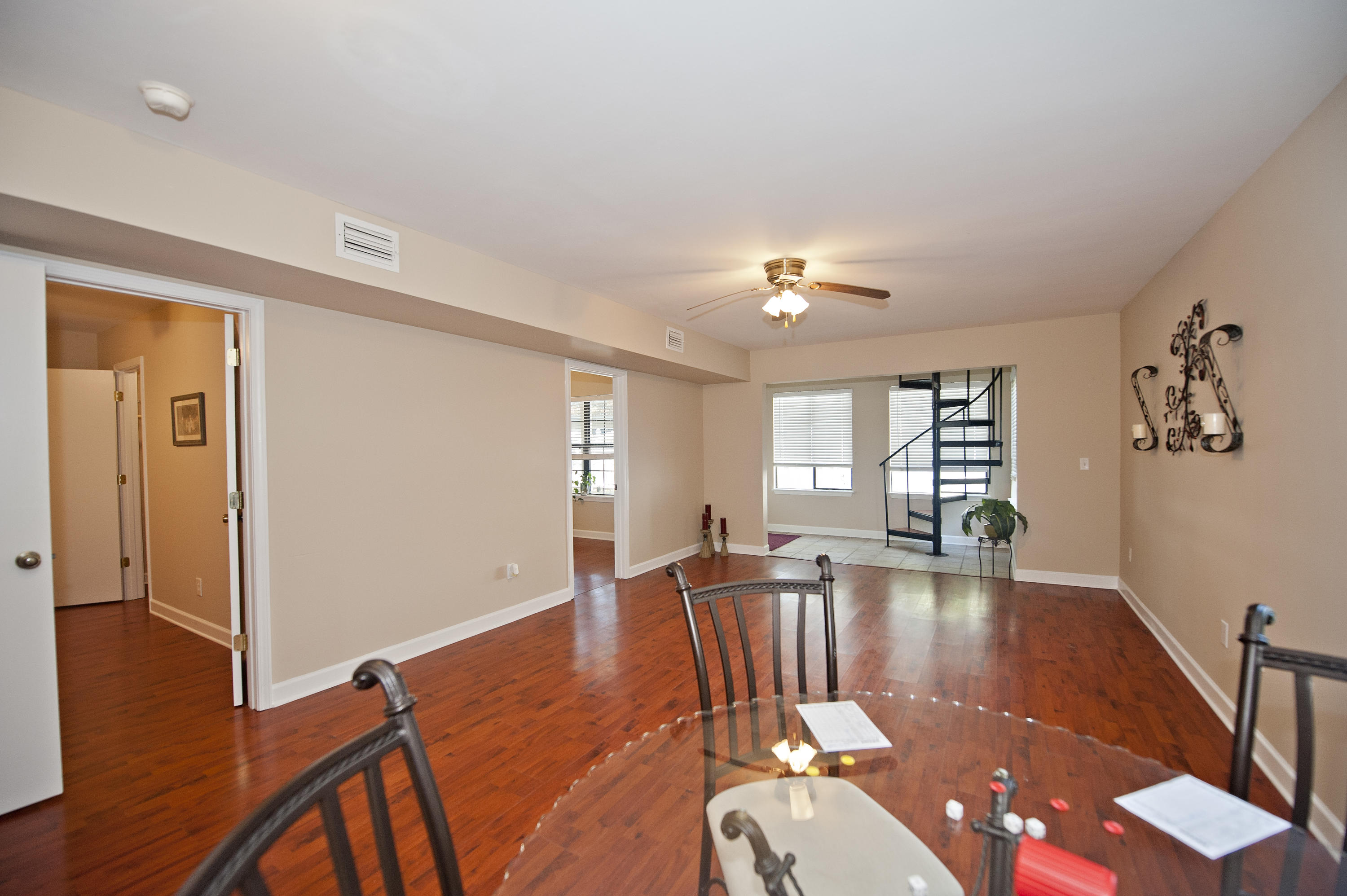 GREY MOSS POINT - Residential