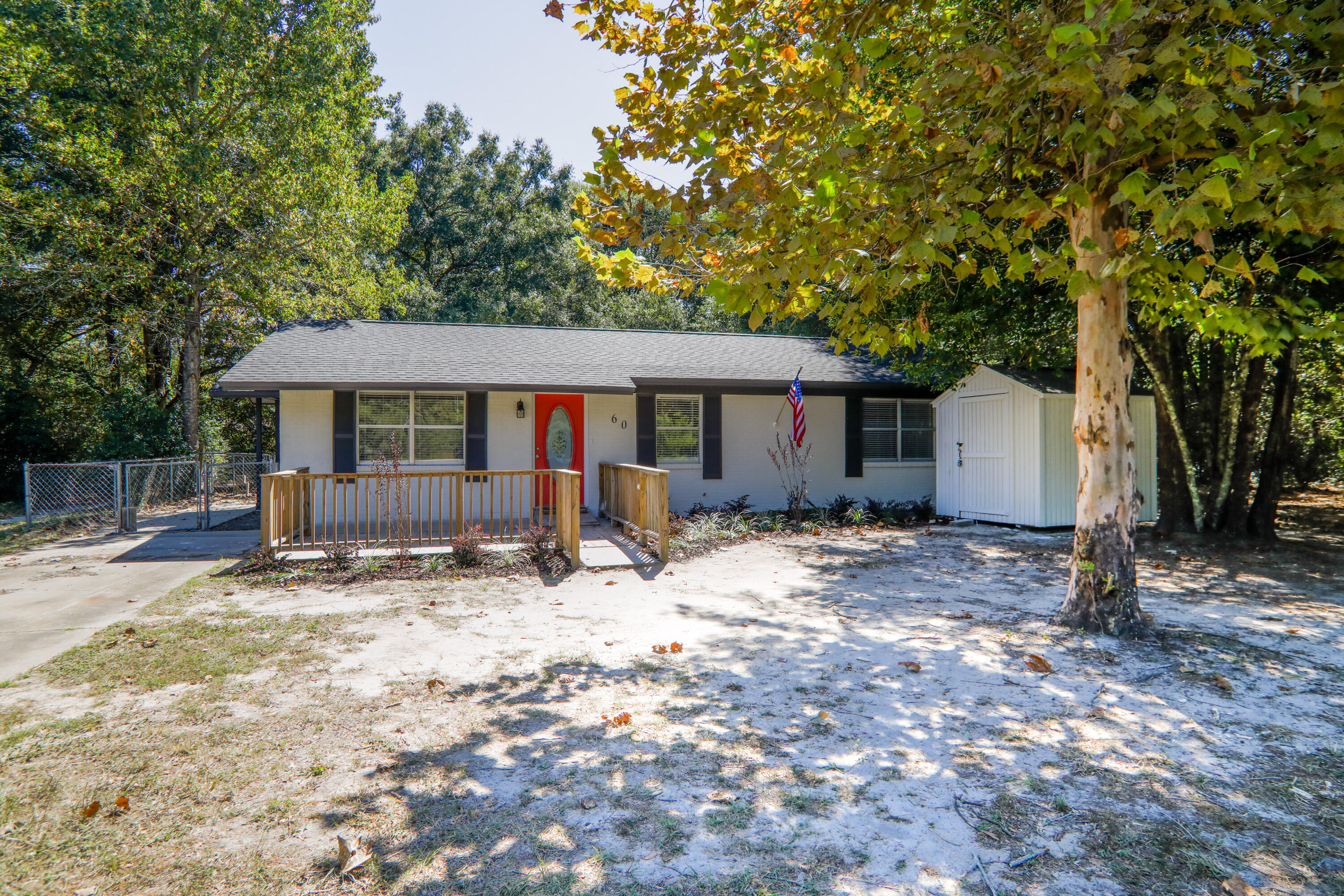 TOWN OF DEFUNIAK SPRINGS - Residential