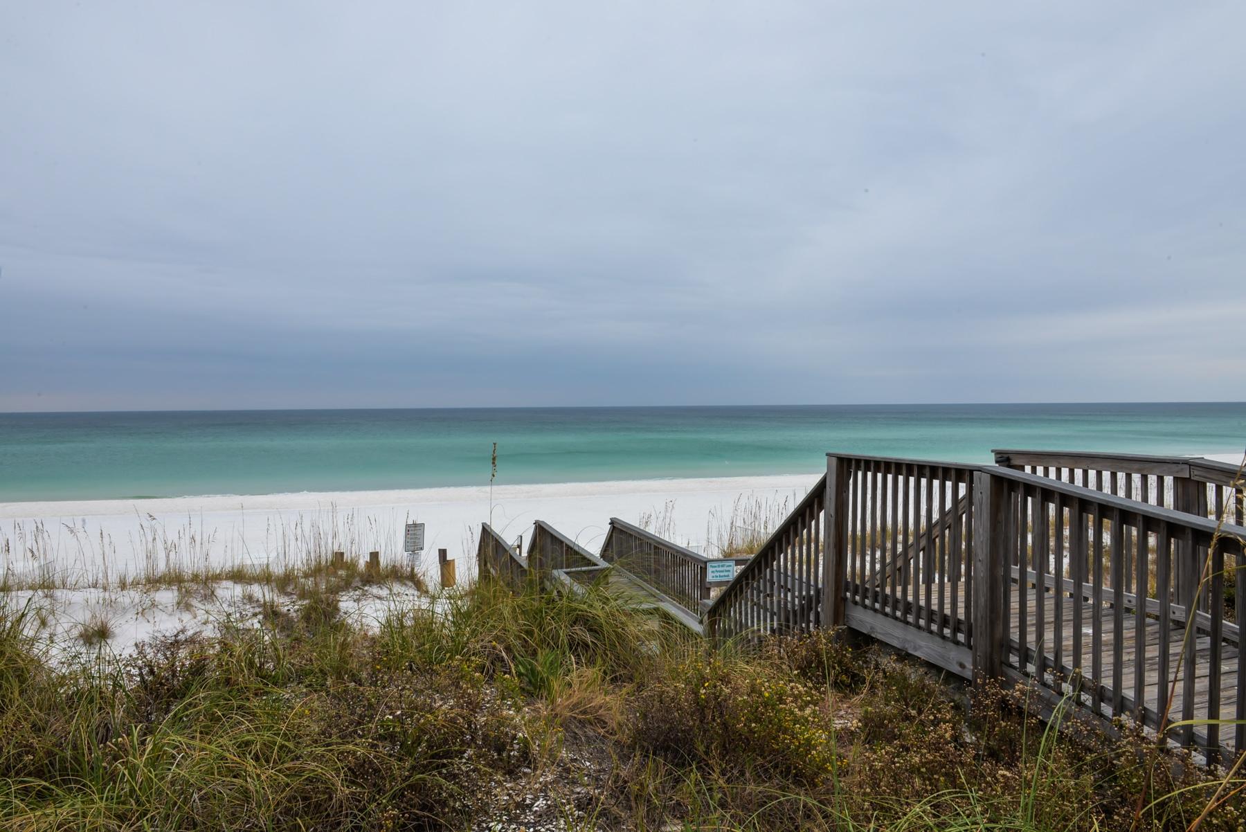 MARAVILLA CONDO 2 - Residential