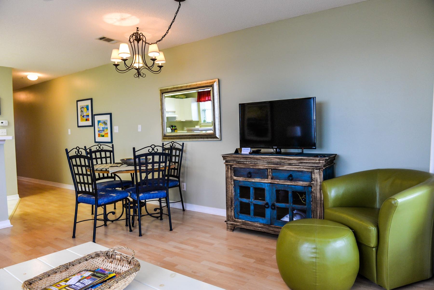 MARAVILLA CONDO 2 - Residential