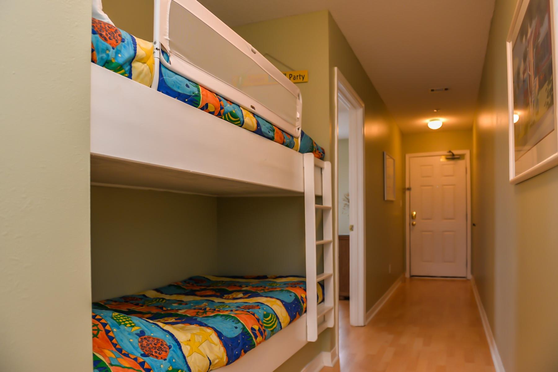 MARAVILLA CONDO 2 - Residential