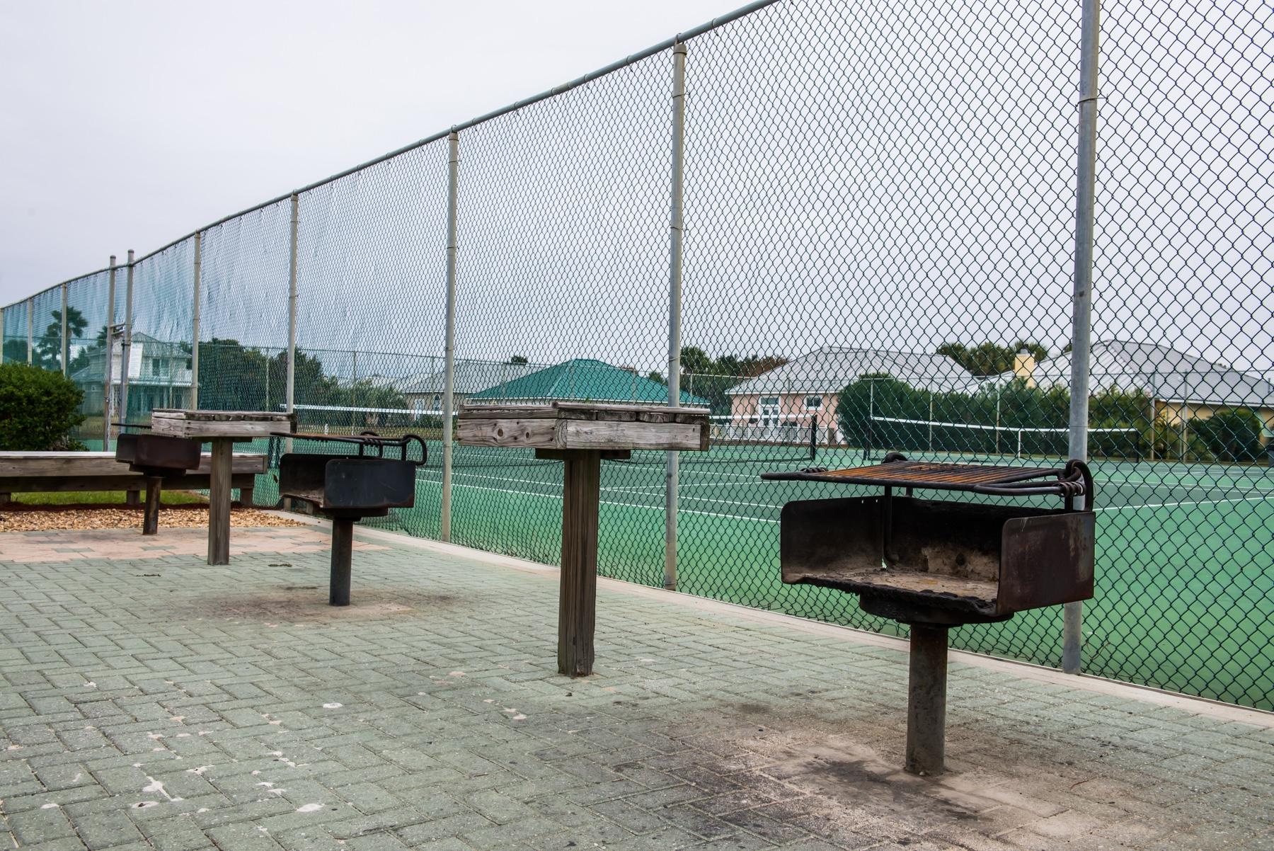 MARAVILLA CONDO 2 - Residential